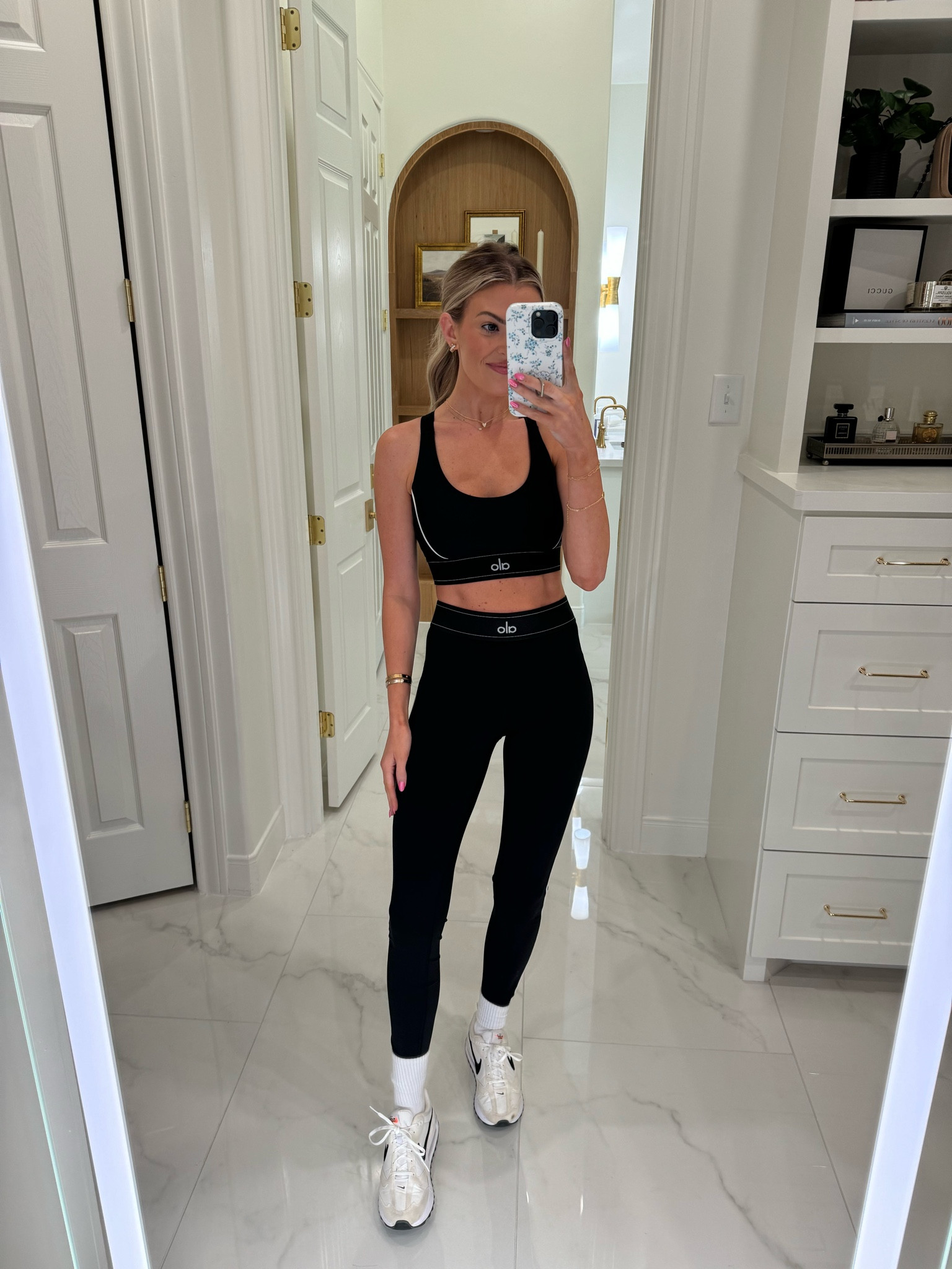 My workout set is on sale today!

Top: M
Bottoms: S

Alo yoga, Alo sale, workout set, athleisure 

#LTKsalealert #LTKActive #LTKfindsunder100