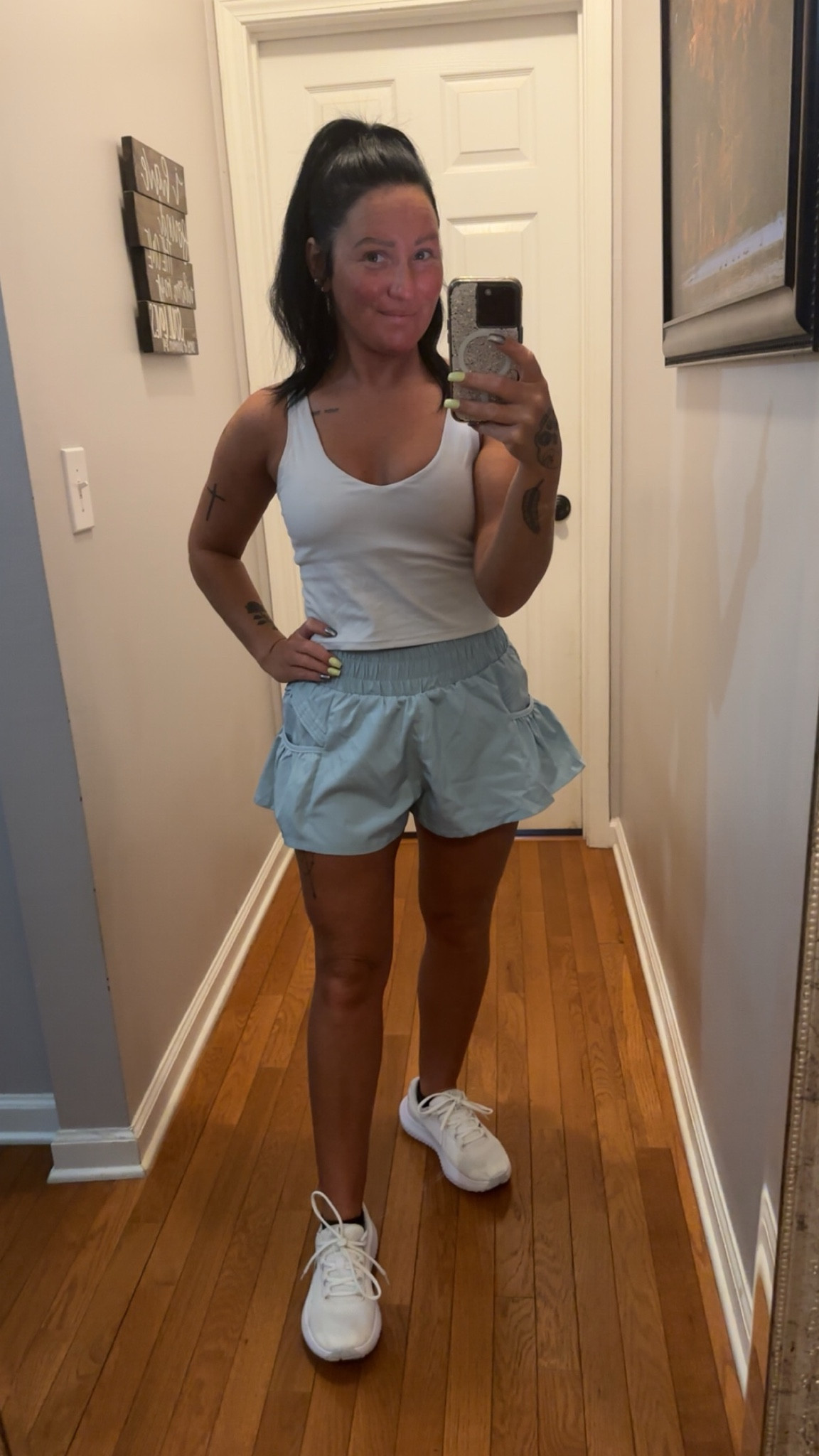 Best way to accentuate a pair of shorts is to add a crop top! Helps to cinch your waist and not give that boxy look😘

#LTKStyleTip #LTKFindsUnder50 #LTKActive
