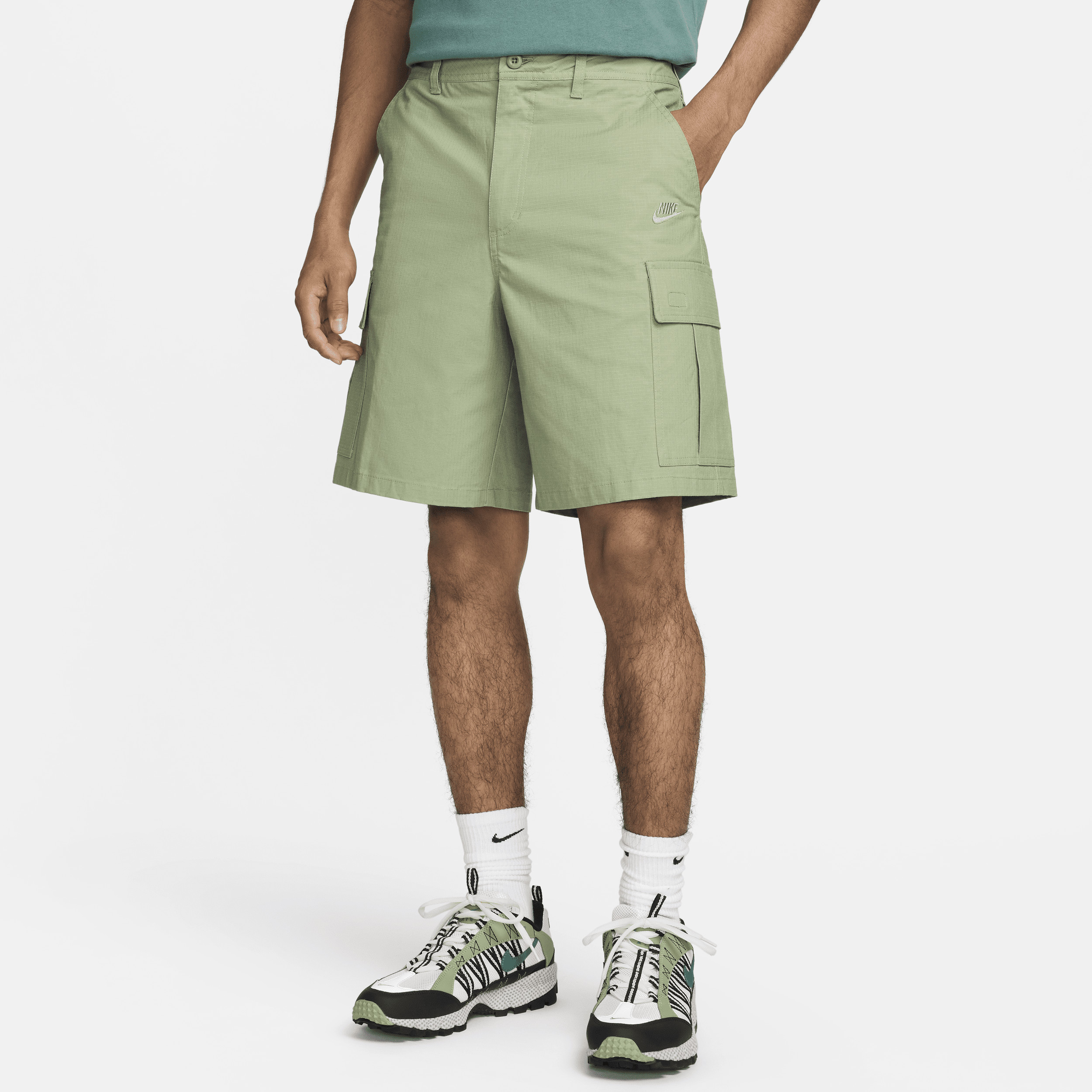 Nike Men's Club Woven Cargo Shorts in Green, Size: 40 | FN3517-386 | Nike (US)