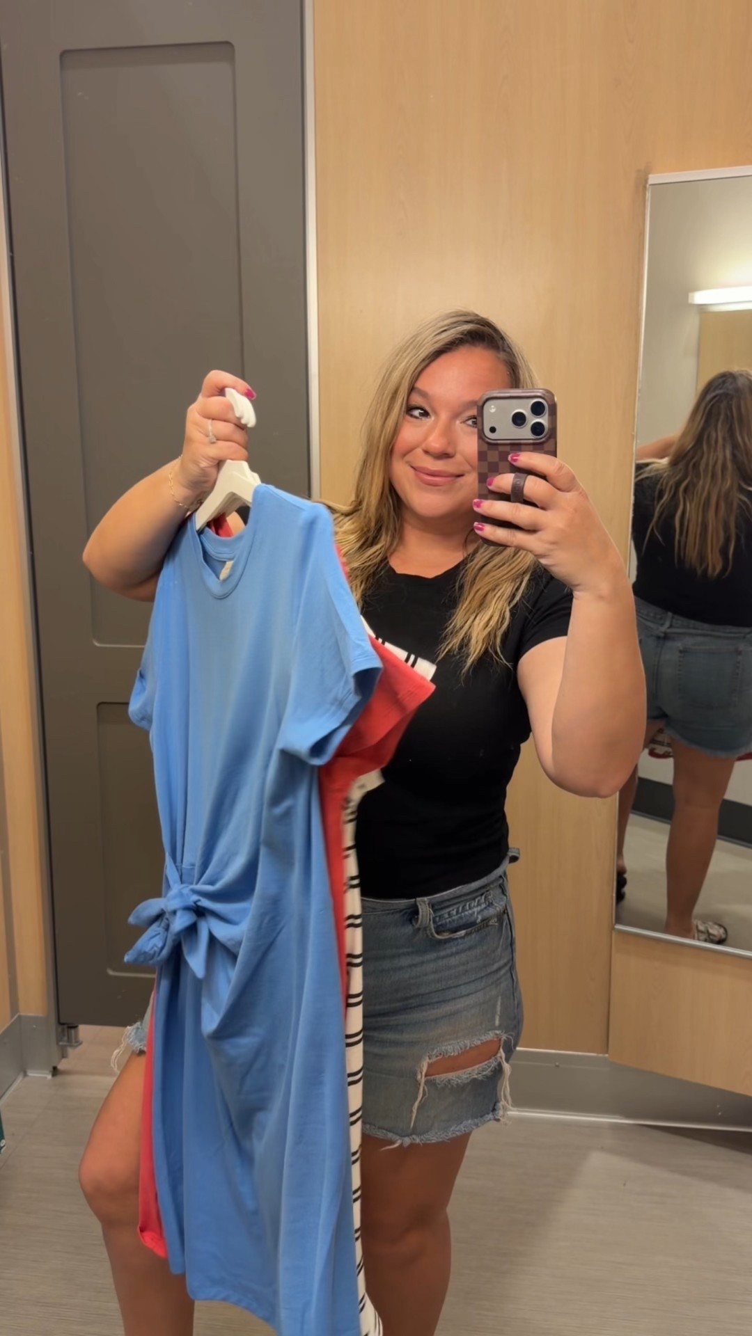 The most perfect grab & go dress!! $25 and great for any spring/summer occasion!!

Target
Target finds
Target must haves
Target style 
Target dresses
Spring dresses
Spring dress ideas 
Midsize fashion 
Midsize mom 



#LTKSeasonal #LTKootd #LTKMidsize