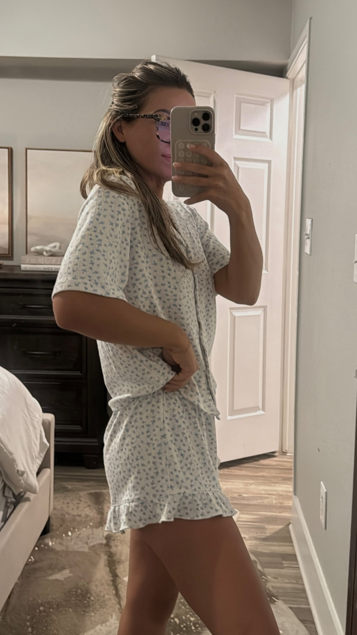 the SOFTEST and coziest pjs !! only $25! wearing a small. TTS

#LTKFindsUnder50 #LTKPetite #LTKStyleTip