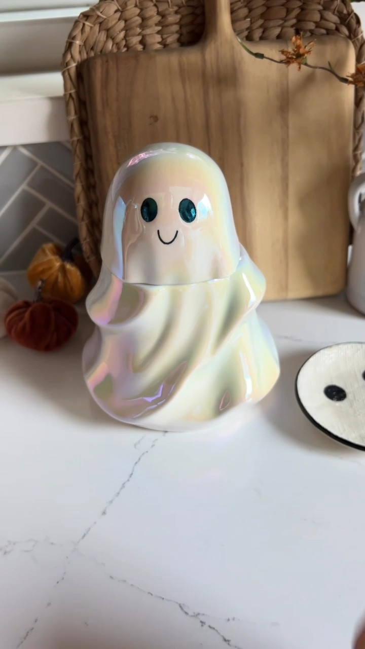 $5 ghost jar you need for your kitchen this fall and Halloween 👻🎃



#LTKSeasonal #LTKHome #LTKSaleAlert