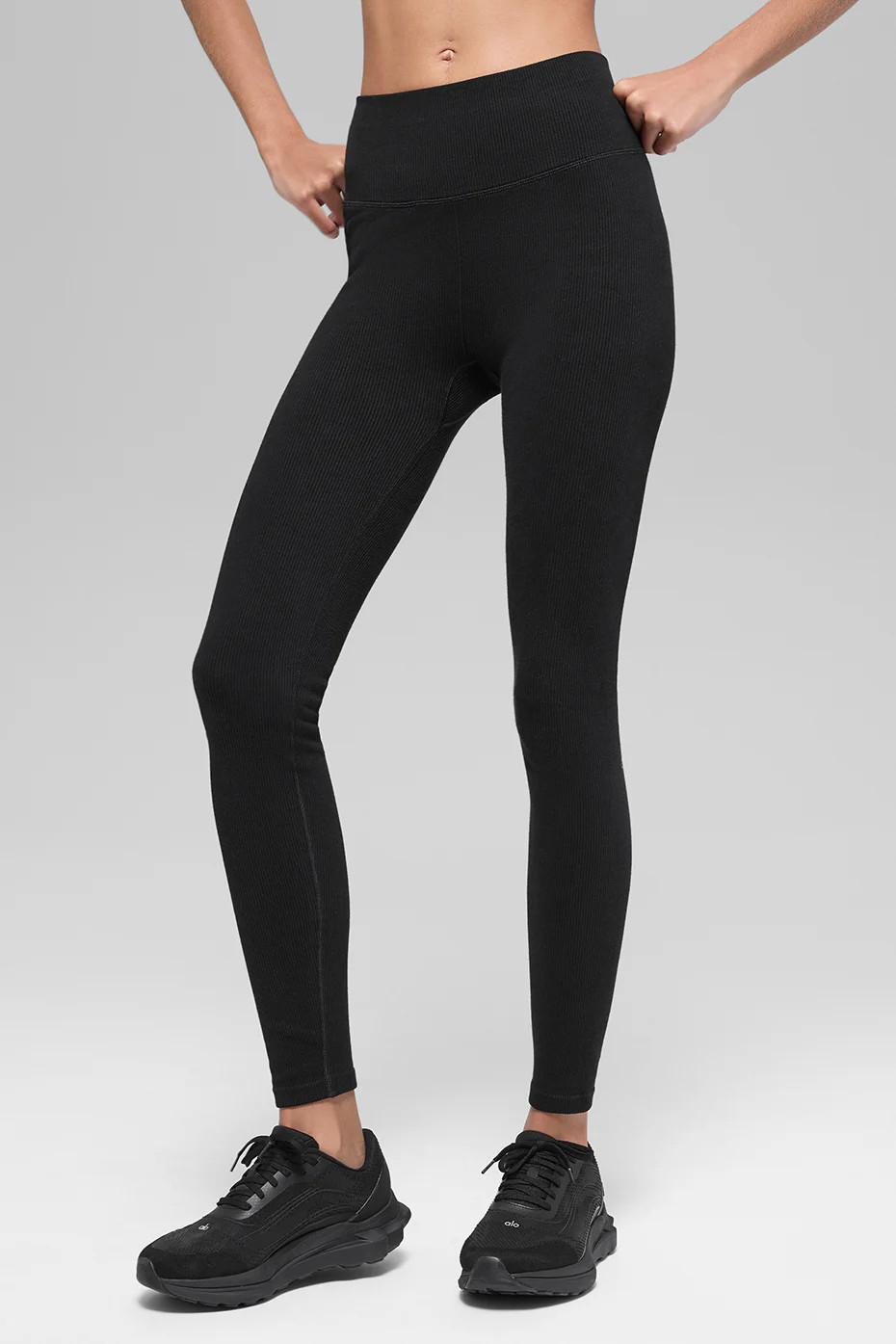 ALO | Seamless High-Waist Two Tone Rib Legging in Black, Size: Small | Alo Yoga