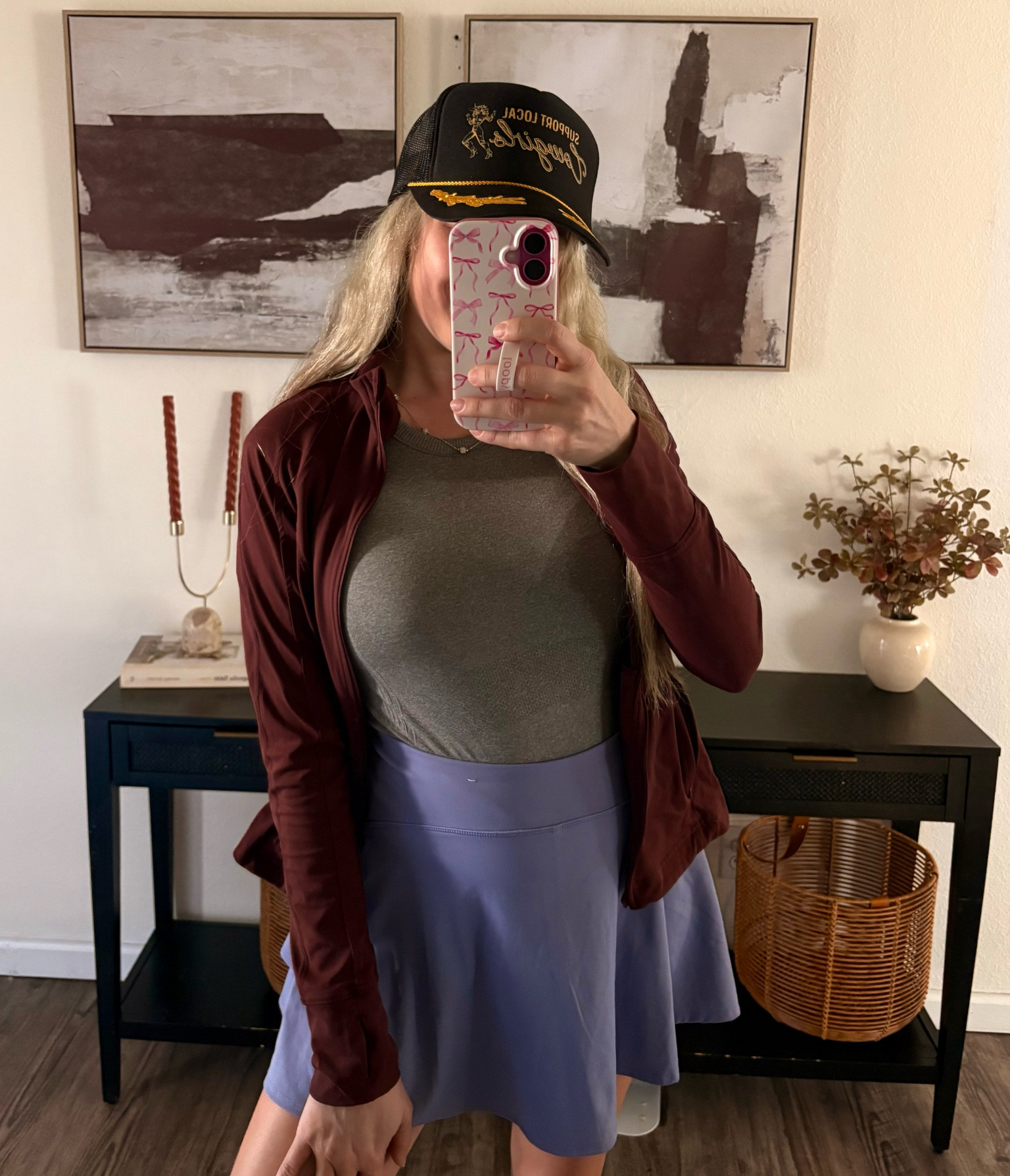 Both my shirt and shirt are on sale! Old navy has great activewear! 

#oldnavy #activewear #nashville #trucker #skirt #activeskirt #heymadinelson #masseya

#LTKSpringSale #LTKActive #LTKFamily