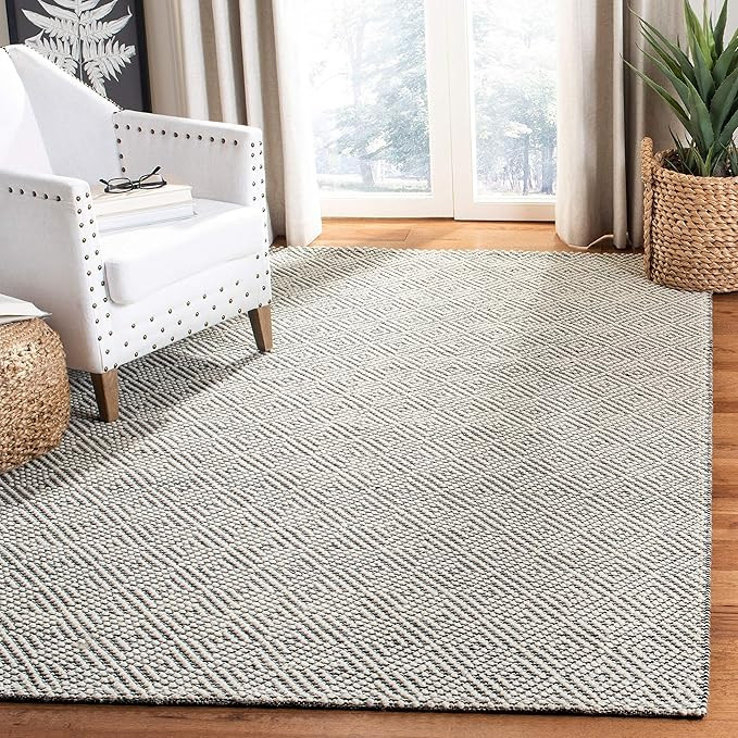 SAFAVIEH Vermont Collection Area Rug - 5' x 8', Ivory & Black, Handmade Wool, Ideal for High Traf... | Amazon (US)