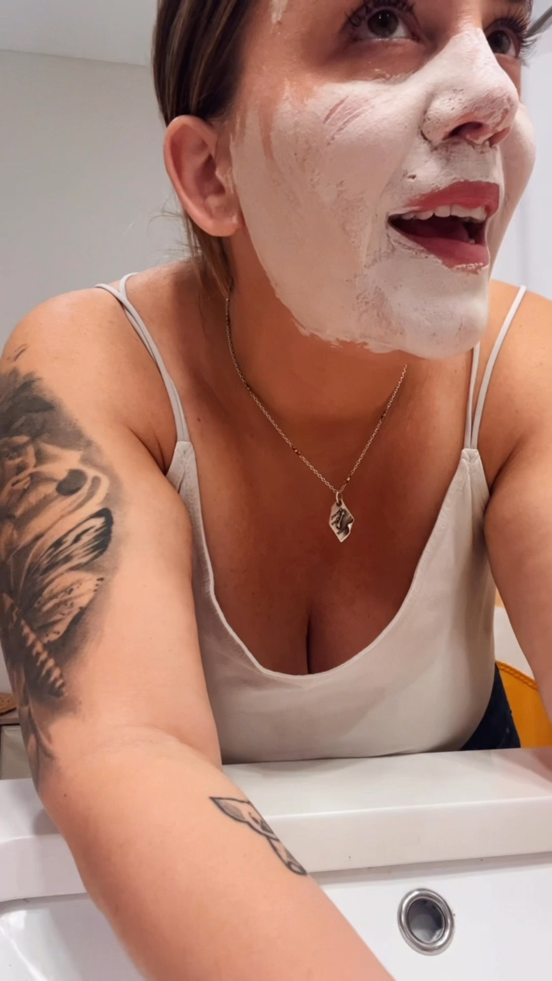 I was NOT expecting this 🤣

#LTKBeauty #LTKTravel #LTKHome