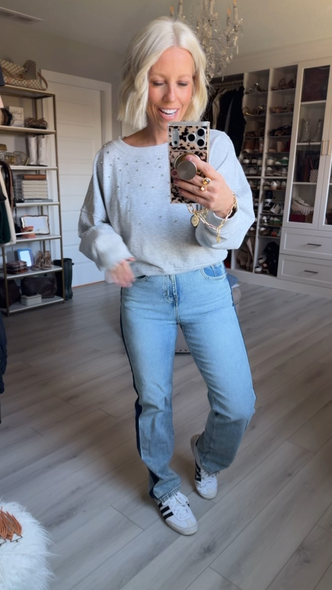 Unique jeans that look designer for only $25?!?! Yes, please!!! I’m loving these @walmartstyle jeans that can dressed up or down all winter long!!
⬇️⬇️⬇️
Jeans size 4 (light wash run a little small and the dark wash runs a little roomy!)
Tops size small 



#LTKFindsUnder50 #LTKFindsUnder100 #LTKootd