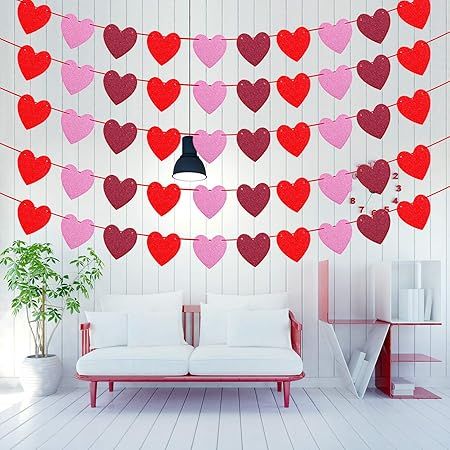 Felt Heart Garland for Valentines Day Decor - Pack of 33, No DIY | Red, Rose, White Heart Valenti... | Amazon (US)