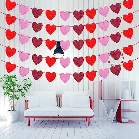 Felt Heart Garland for Valentines Day Decor - Pack of 33, No DIY | Red, Rose, White Heart Valenti... | Amazon (US)