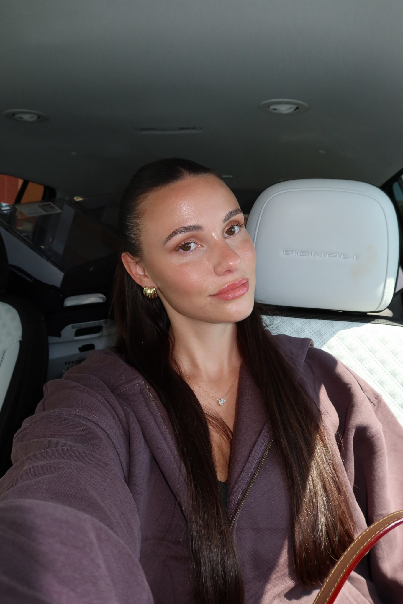 Wand I used for this slick back! Smells sooo good 

#LTKFindsUnder50 #LTKStyleTip #LTKBeauty