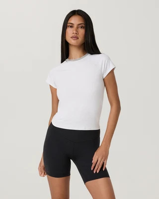 Vuori Short Sleeve Halo Retro T-Shirt | White | Small | Vuori Clothing (US & Canada)