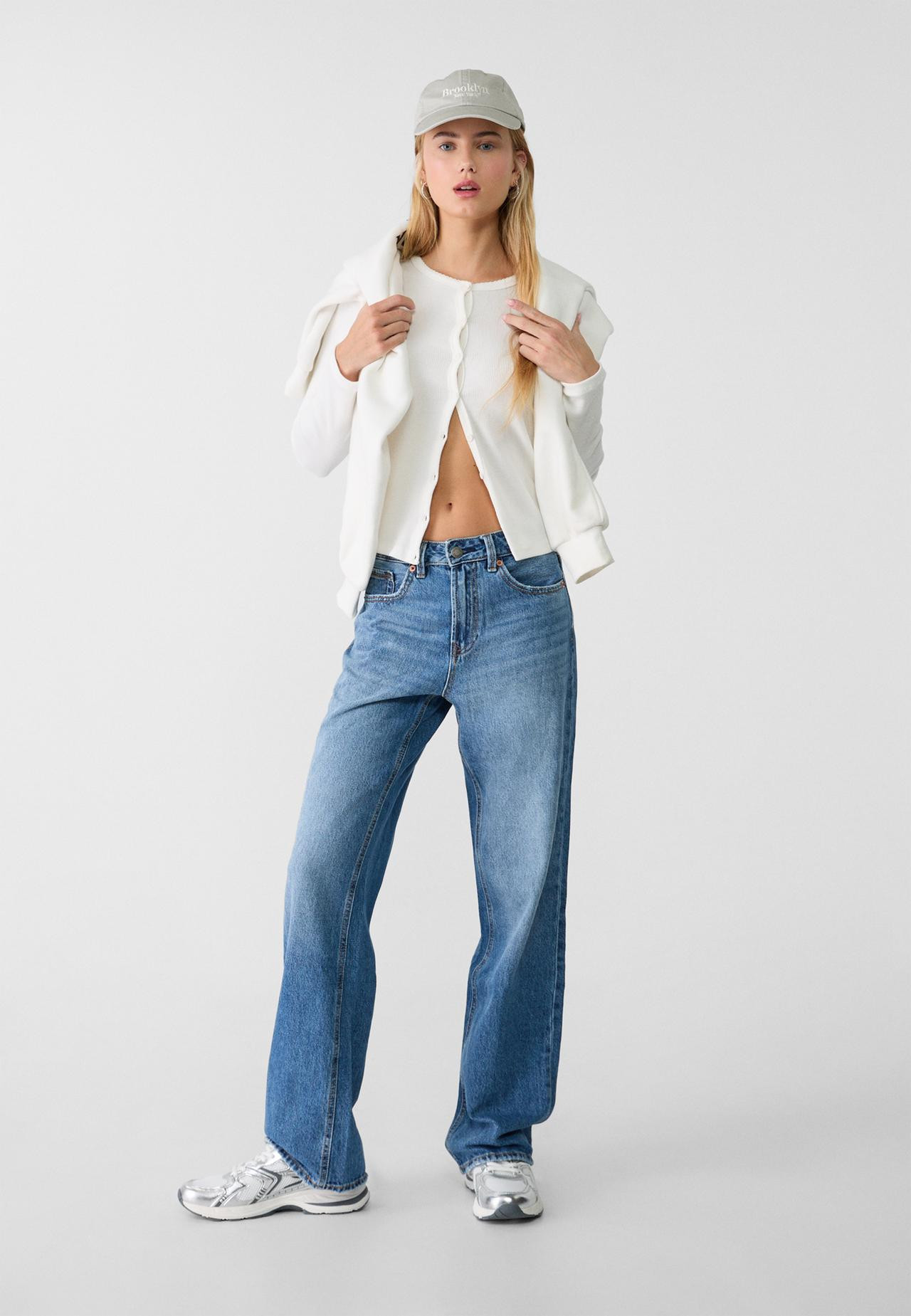 D92 Straight wide | Stradivarius DE