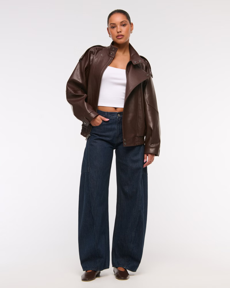 Mid Rise Ultra Barrel Jean | Abercrombie & Fitch (US)