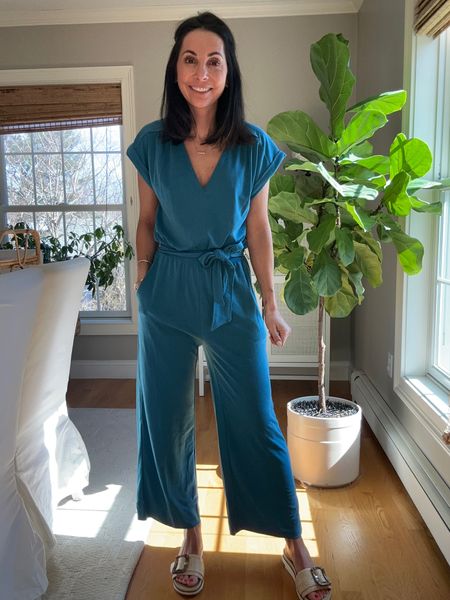 Xxs in jumpsuit 


#LTKsalealert #LTKstyletip #LTKfindsunder50