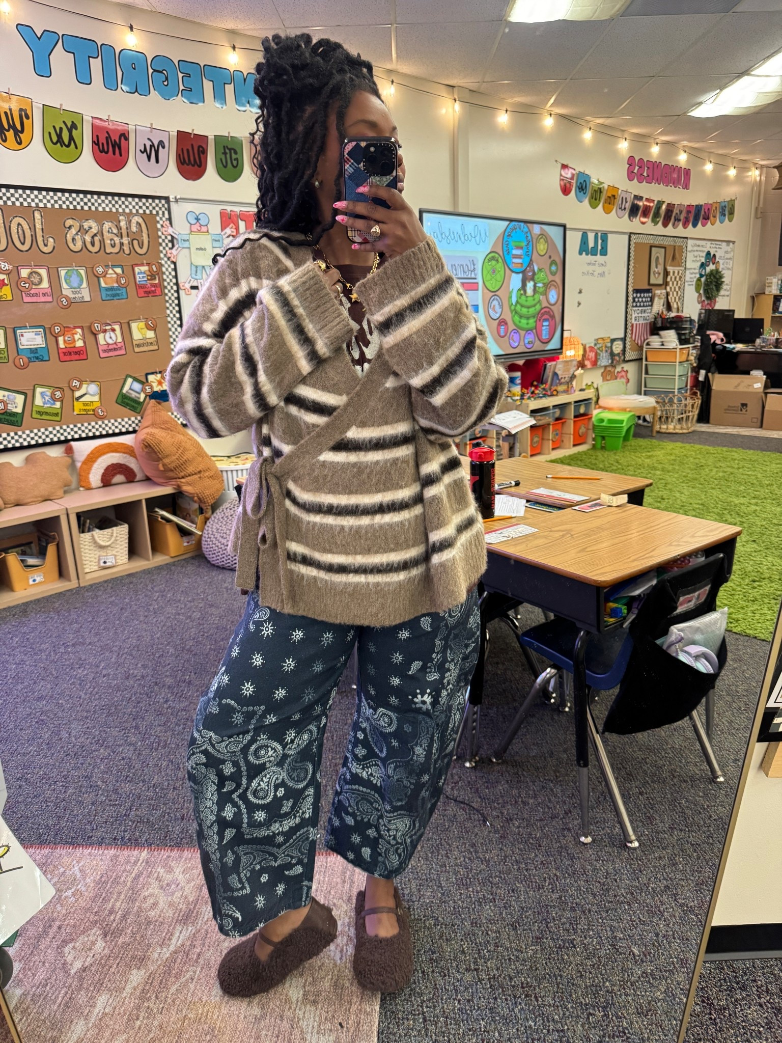 Sweater: Medium
Pants: 28
Graphic Tee: Largee

#LTKWorkwear #LTKootd #LTKgrwm