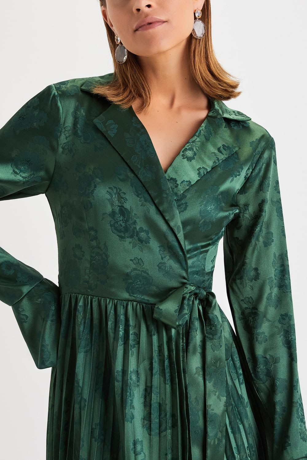 Stunning Ease Emerald Floral Jacquard Satin Wrap Midi Dress | Lulus