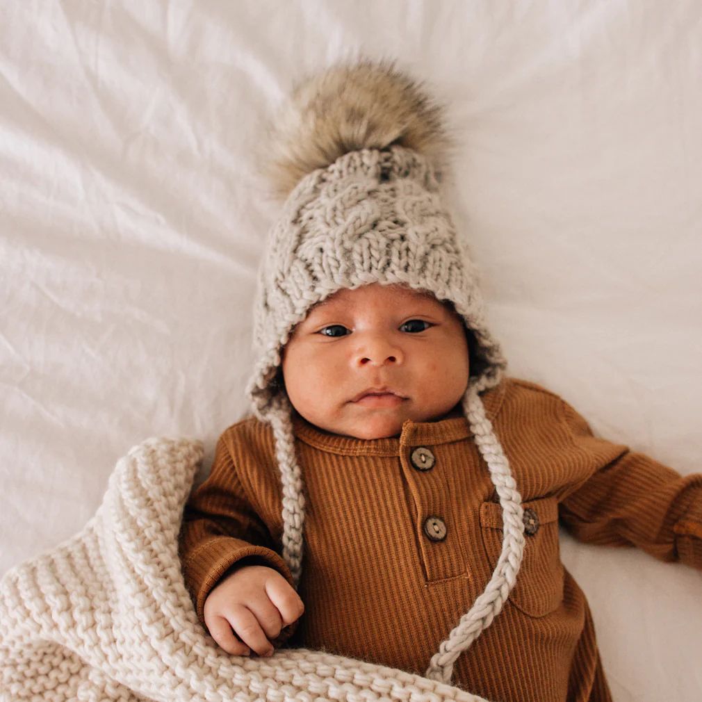 Aspen Knit Fur Pom Bonnet, Oatmeal | SpearmintLOVE