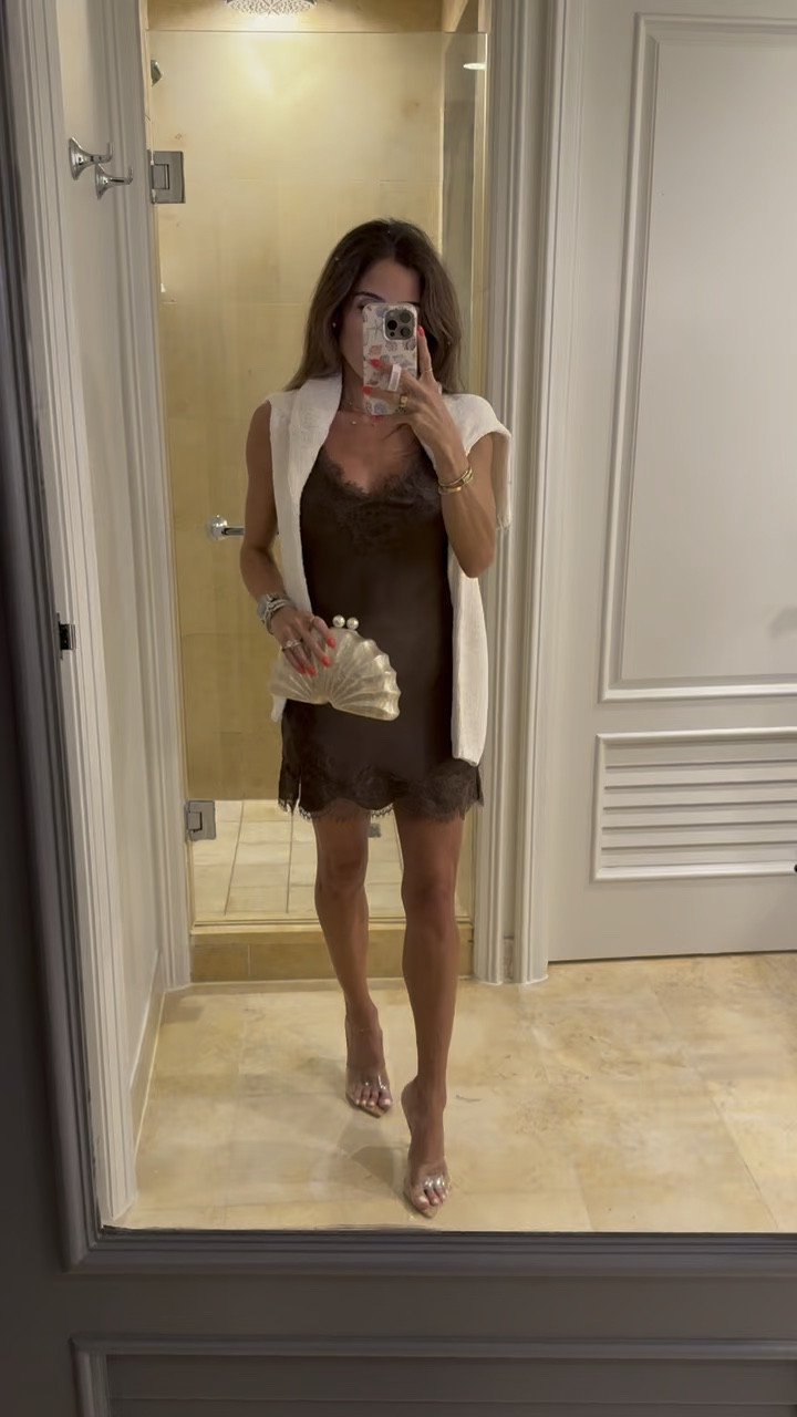 Satin dress trending dress size xxsp

#LTKPetite #LTKSaleAlert #LTKootd