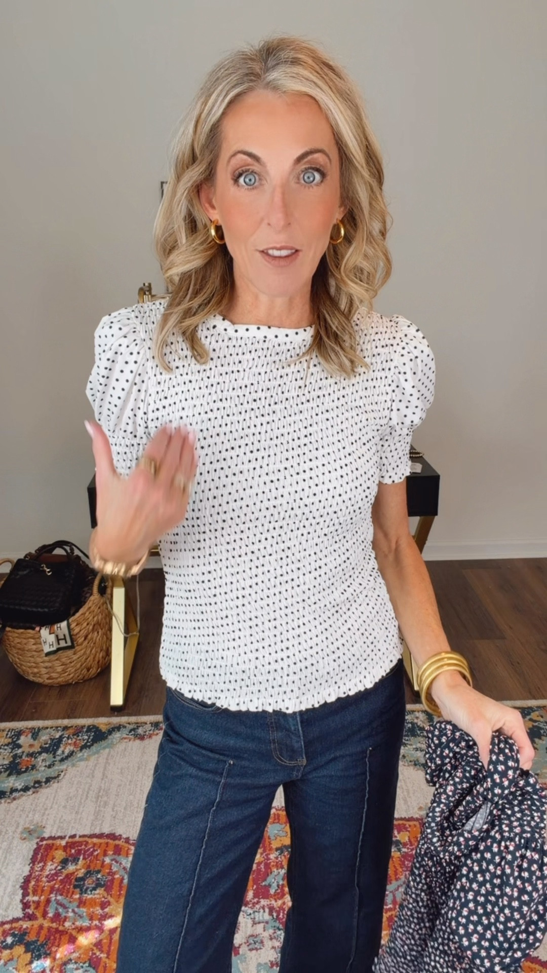 Freshen up your wardrobe with this smog to top. Thoughtfully designed with a smart bodice that creates a flattering and a slim fit with puff sleeves, added, delicate, feminine touch. Comes in three colors $18. Wearing a size XS ￼￼

#LTKgrwm #LTKdayinmylife #LTKootd