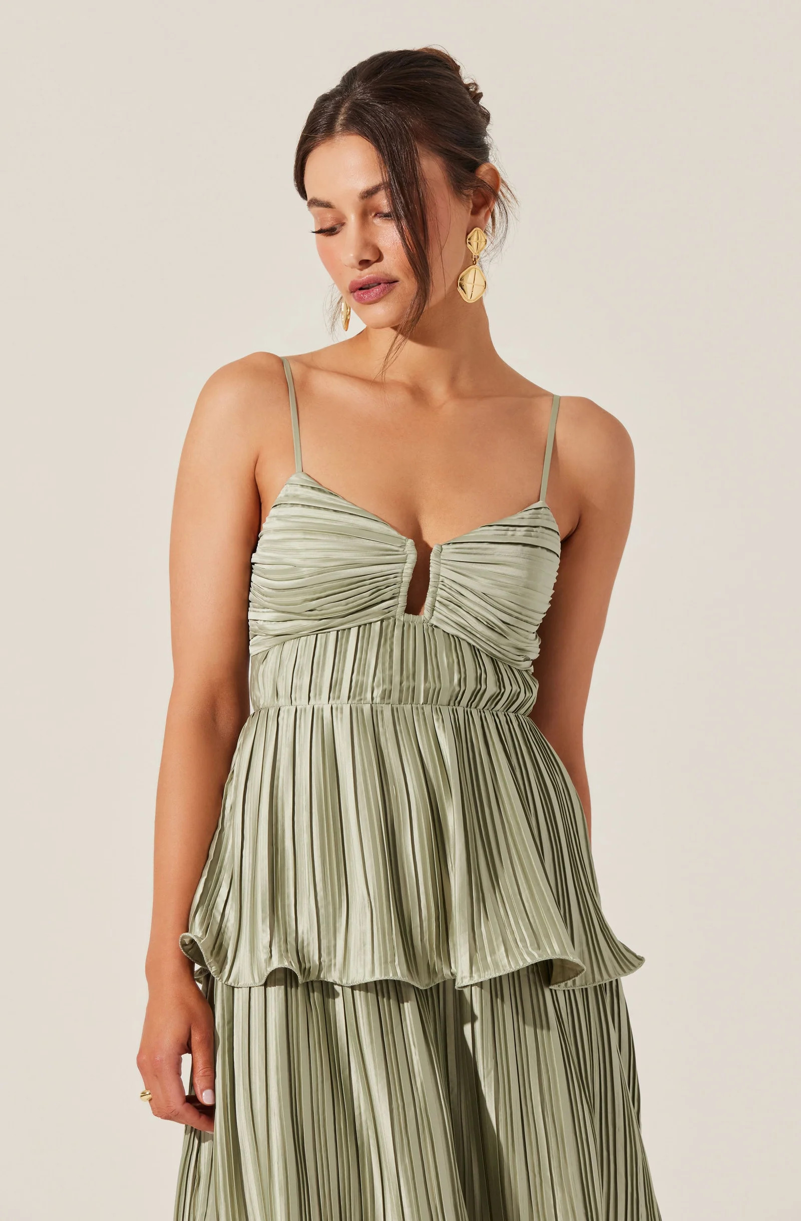Lupin Pleated Tiered Maxi Dress - Sage / XS | ASTR The Label (US)