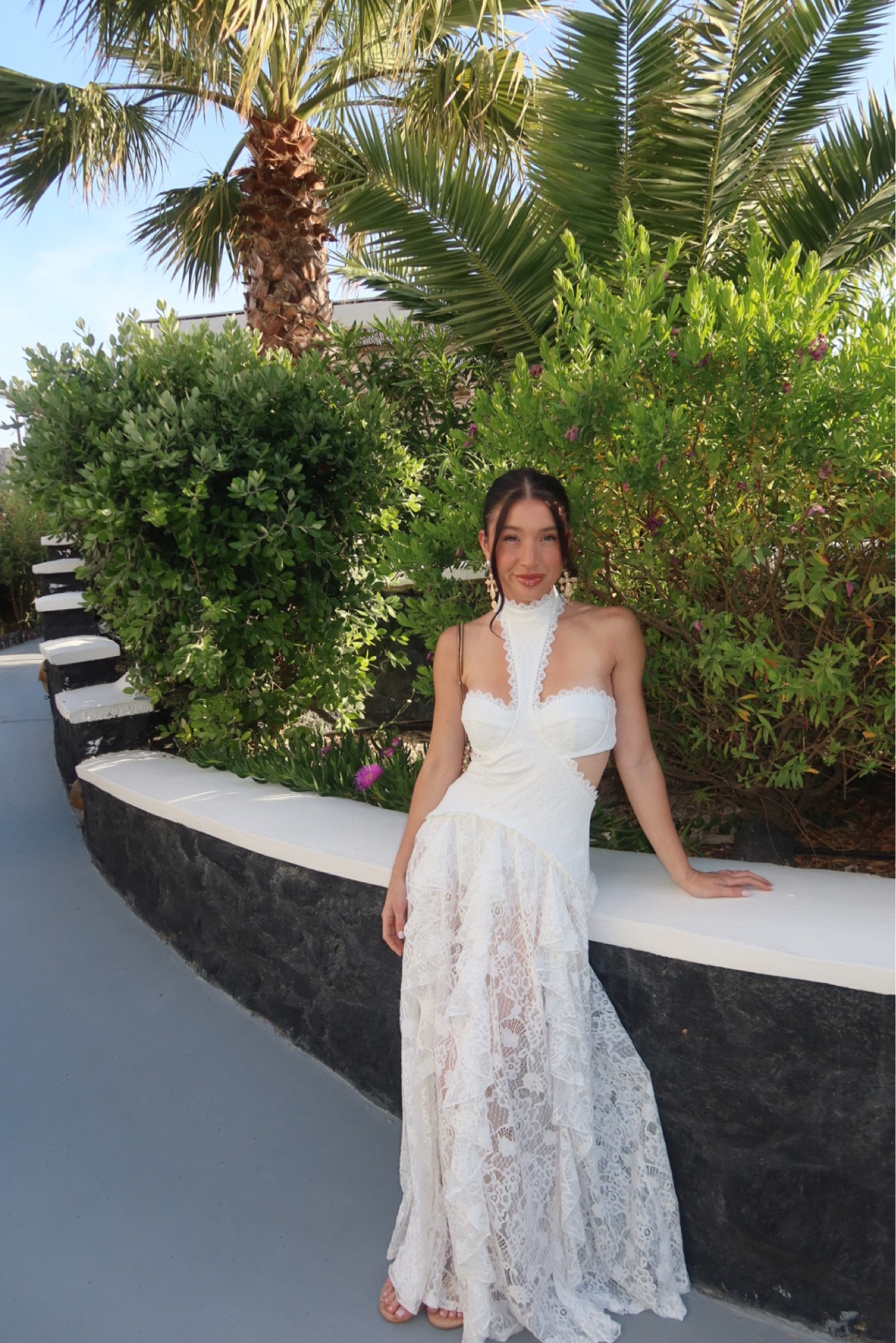 This white lace dress was perfect for my Greece trip 🫶🏼