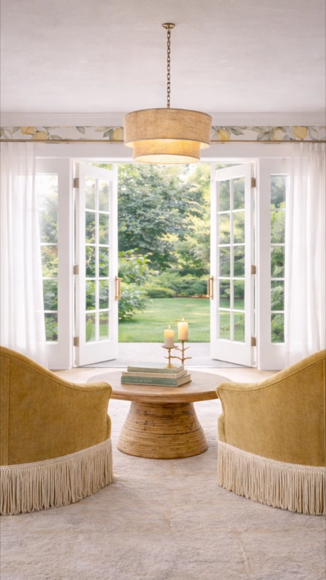 This room is just so good!! Bright and happy but still classic and mature 

#LTKHome #LTKSaleAlert #LTKdayinmylife