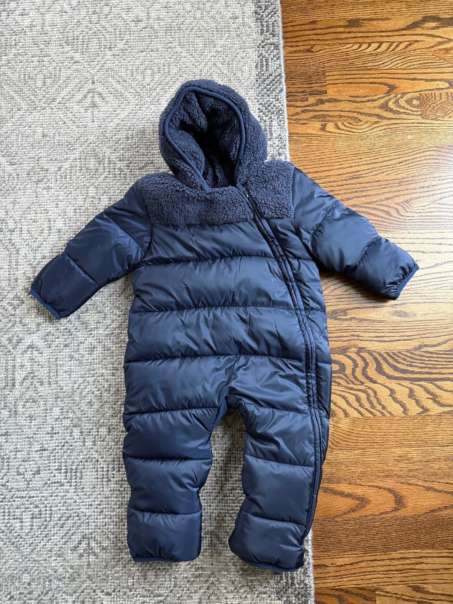 Kids puffer onesie 💙

60% off limited time deals!!

gap, gap kids, gap finds, kids finds, kids clothing, clothing finds, gap sale, sale alert, sale finds, gap onesie, puffer onesie, boy mom, Grace White 

 

#LTKHoliday #LTKStyleTip #LTKKids