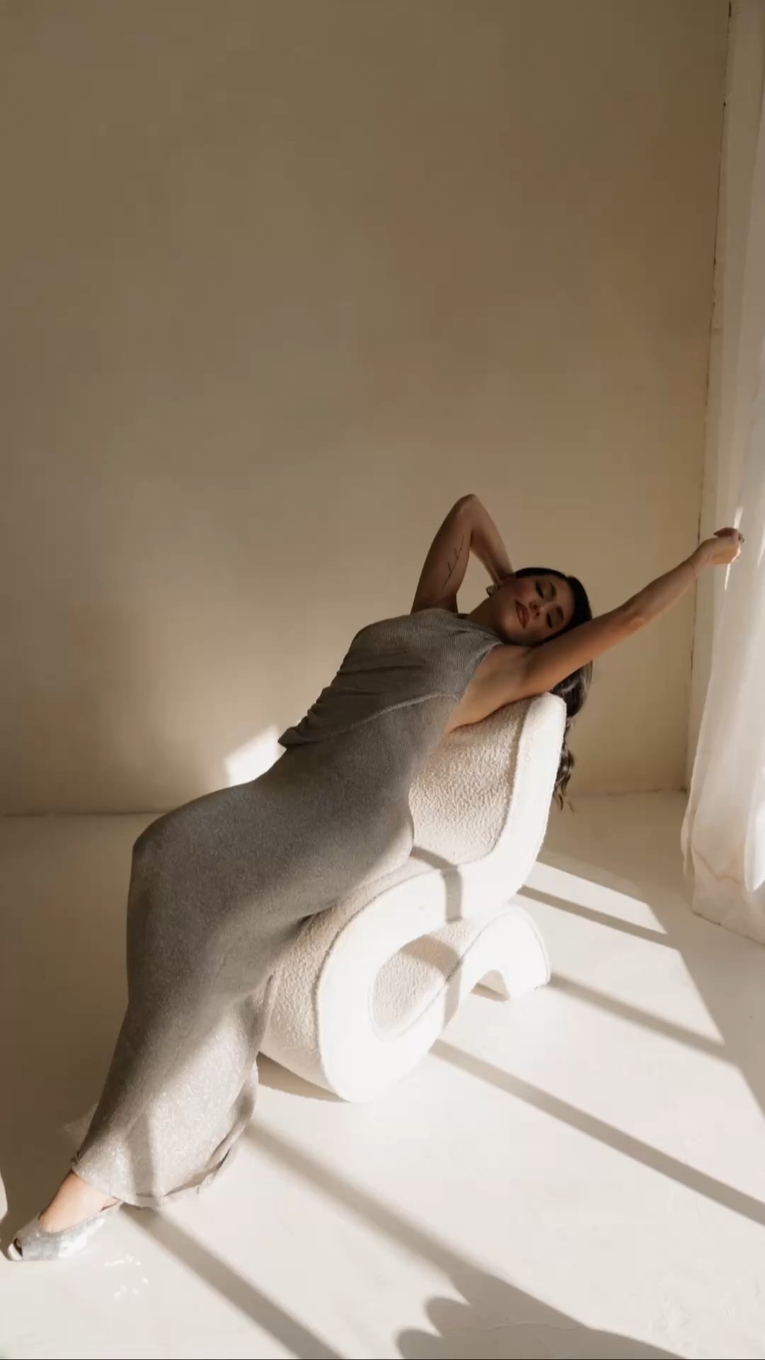  Few of my favorite holiday dresses and some more from Amazon and other retailers under $100!!

Holiday dresses 
Red dress
Black dress


#LTKootd #LTKSeasonal #LTKHoliday