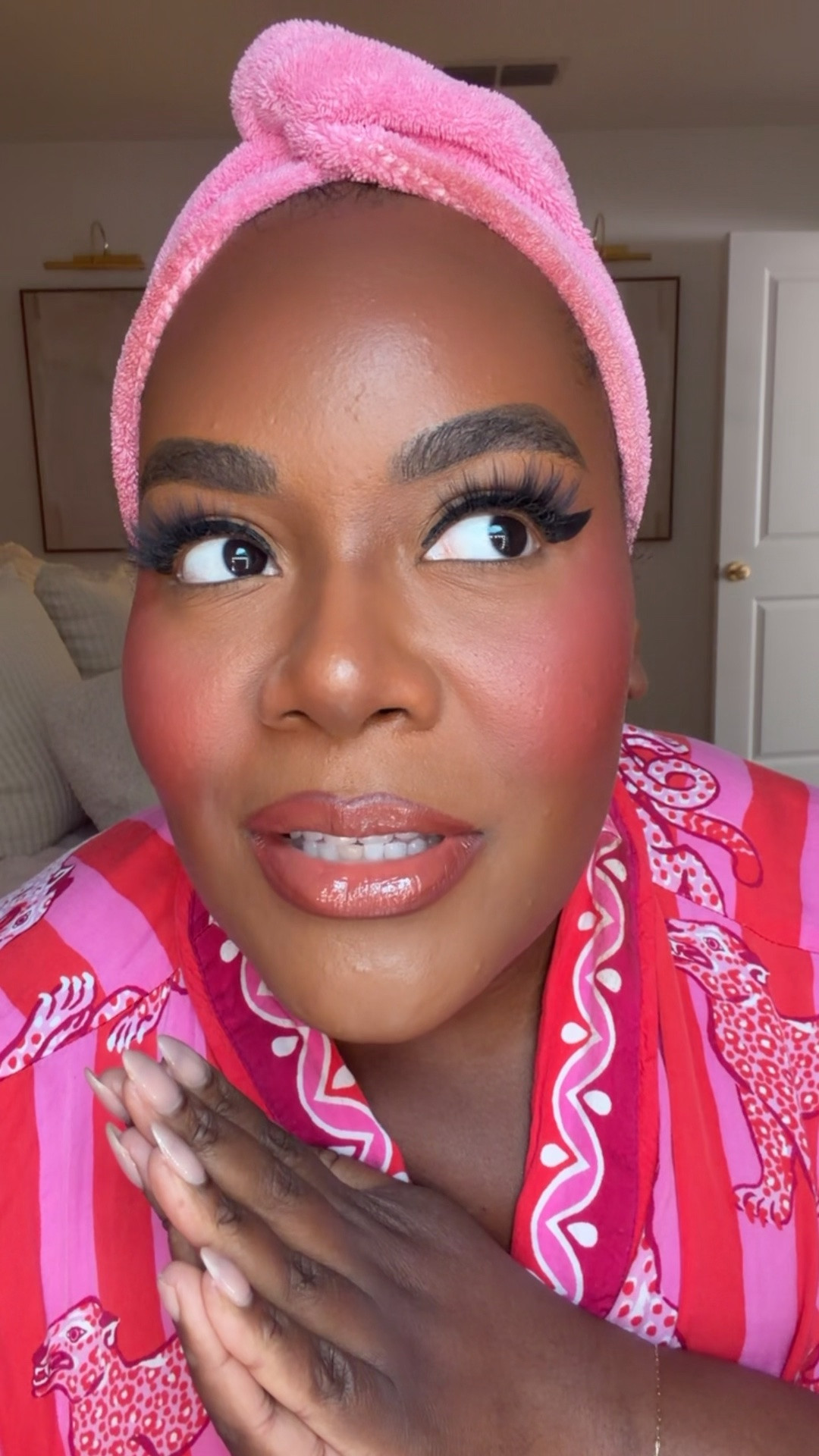 when the glam and hair come out perfectly I feel like I can take over the world or at least get a decent new profile pic

Glam and hair deets below 

Lippie: 

universal earth pencil | peach amber lipsticks  | nutty vague gloss | honey glow oil 

Hair is a custom glueless rico beauty wig with 4 bundles of 24 inch Rico Body Wave and closure

#LTKSaleAlert #LTKPlusSize #LTKBeauty
