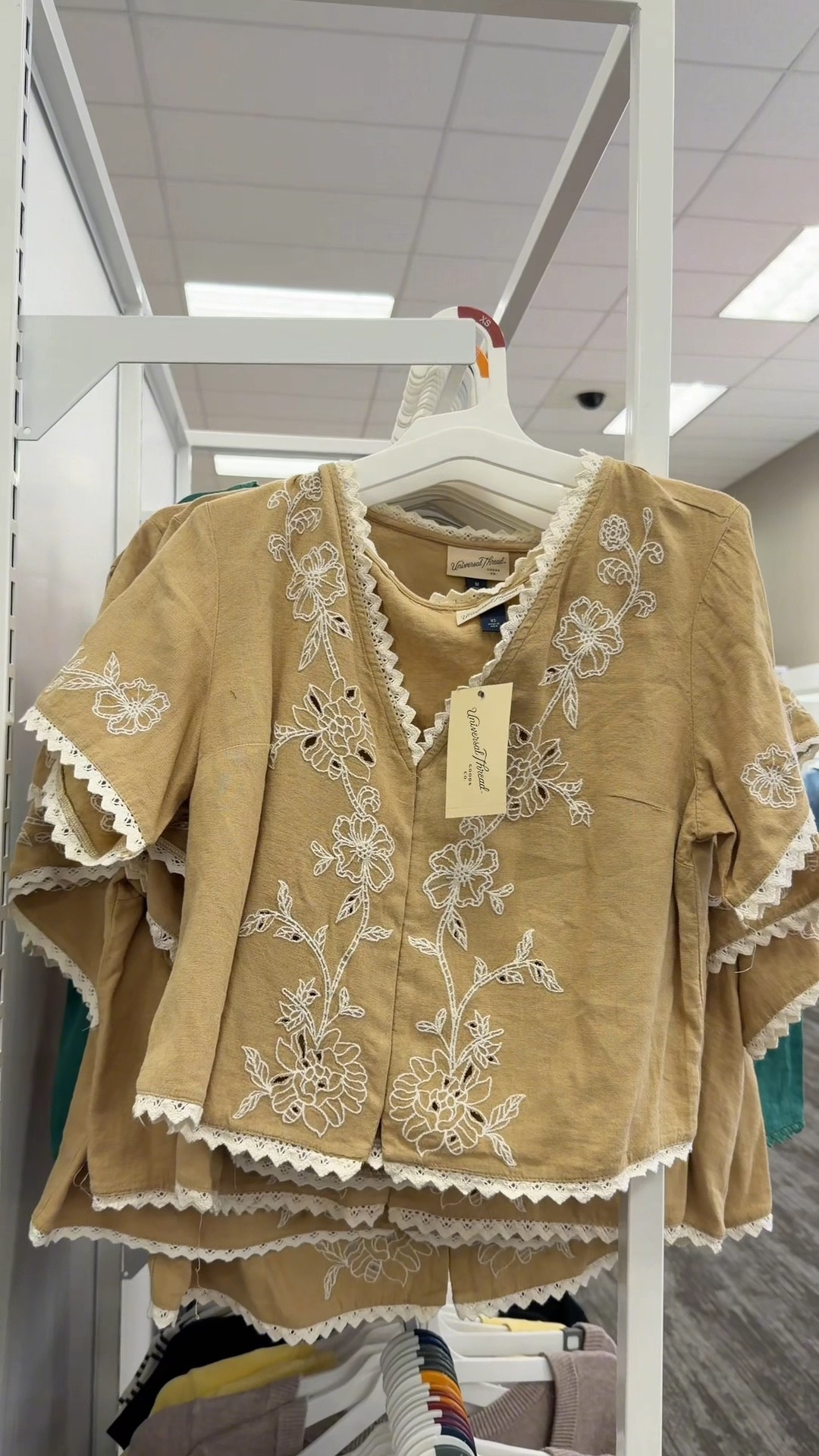 How pretty it this top?! It’s actually part of a matching set 😍

#LTKdayinmylife #LTKootd #LTKSeasonal