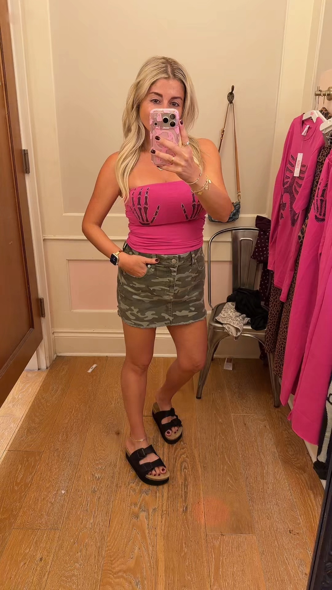 New Halloween tube top and camo denim skirt
Sandals tts