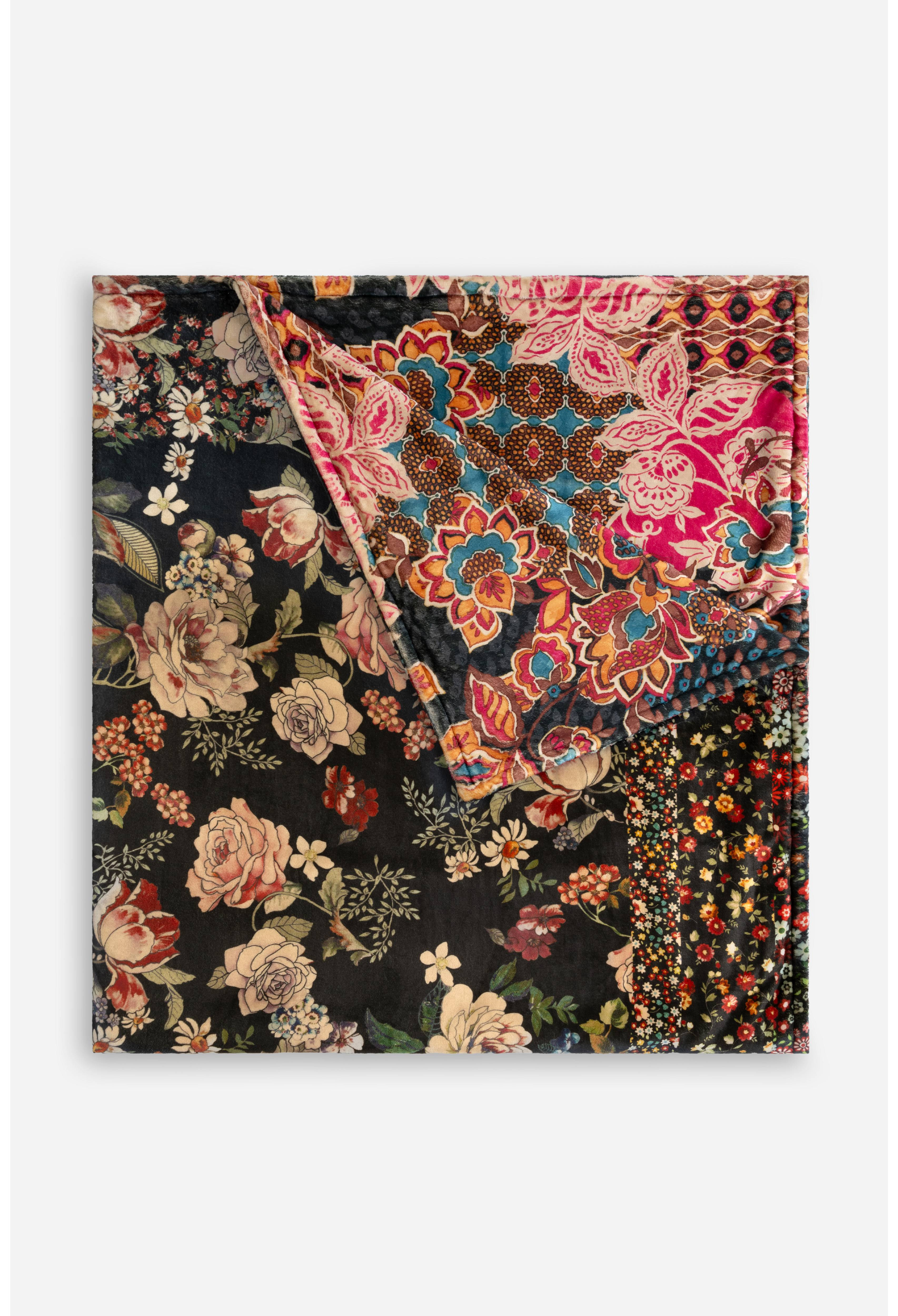 Laurel Canyon Cozy Blanket | Johnny Was | Johnny Was