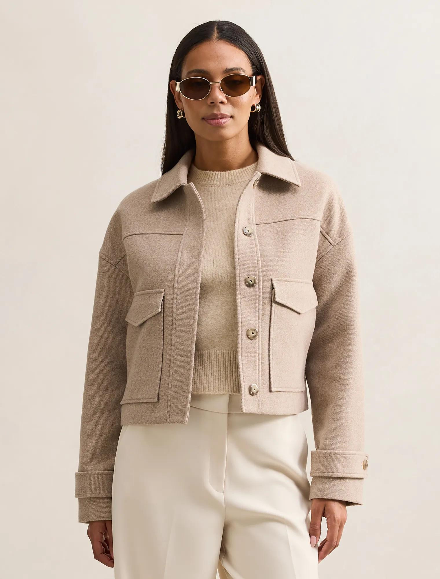 Forever New Women's Kelsey Cropped Jacket in Beige Herringbone | Forever New (AU)
