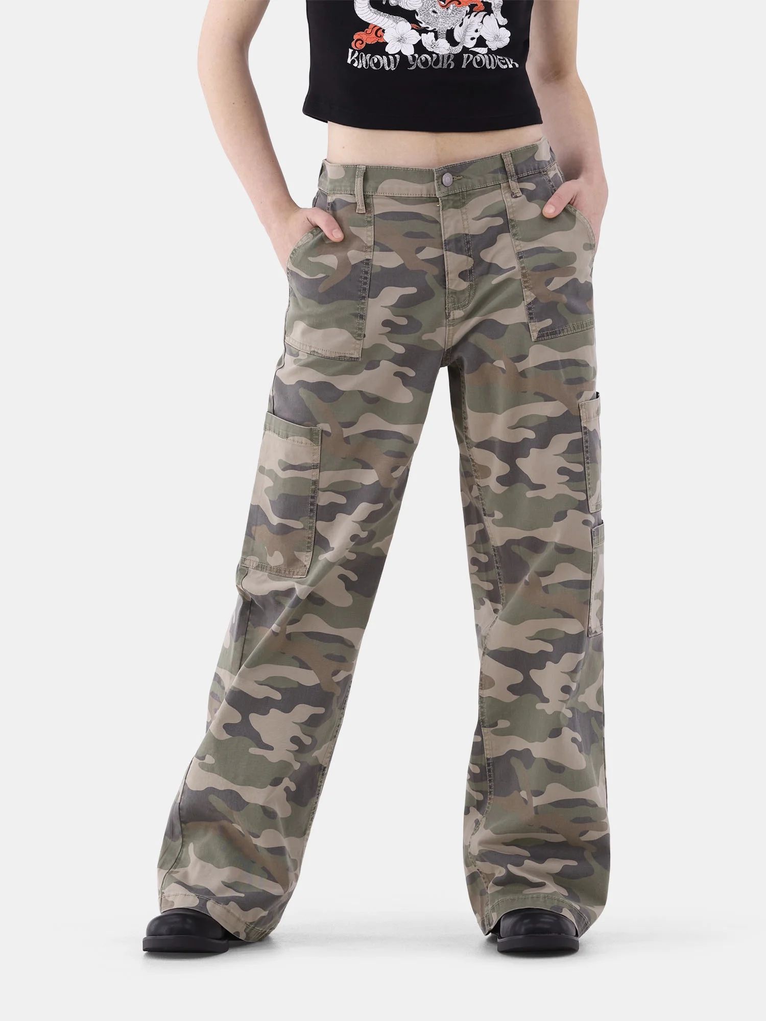 No Boundaries Wide Leg Cargo Pants, 32” Inseam, Women’s and Women’s Plus | Walmart (US)