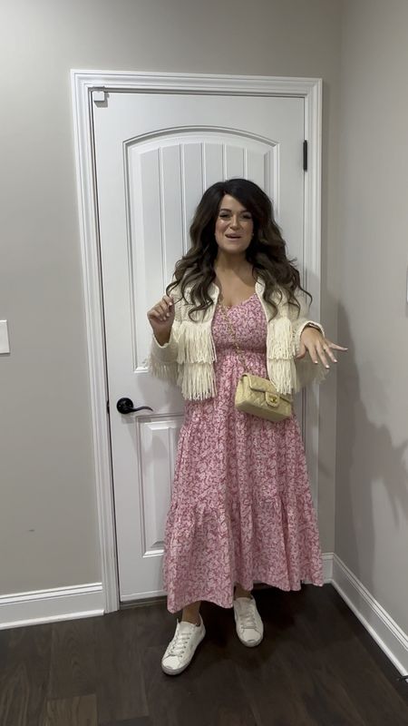 The cutest and sweetest dress for summer!! It’s so comfy and flowy! This cardigan is so comfy and warm! 

I’m wearing sizes: 
Dress:L
Cardigan: L
Sneakers: 42



#LTKstyletip #LTKfindsunder100 #LTKmidsize