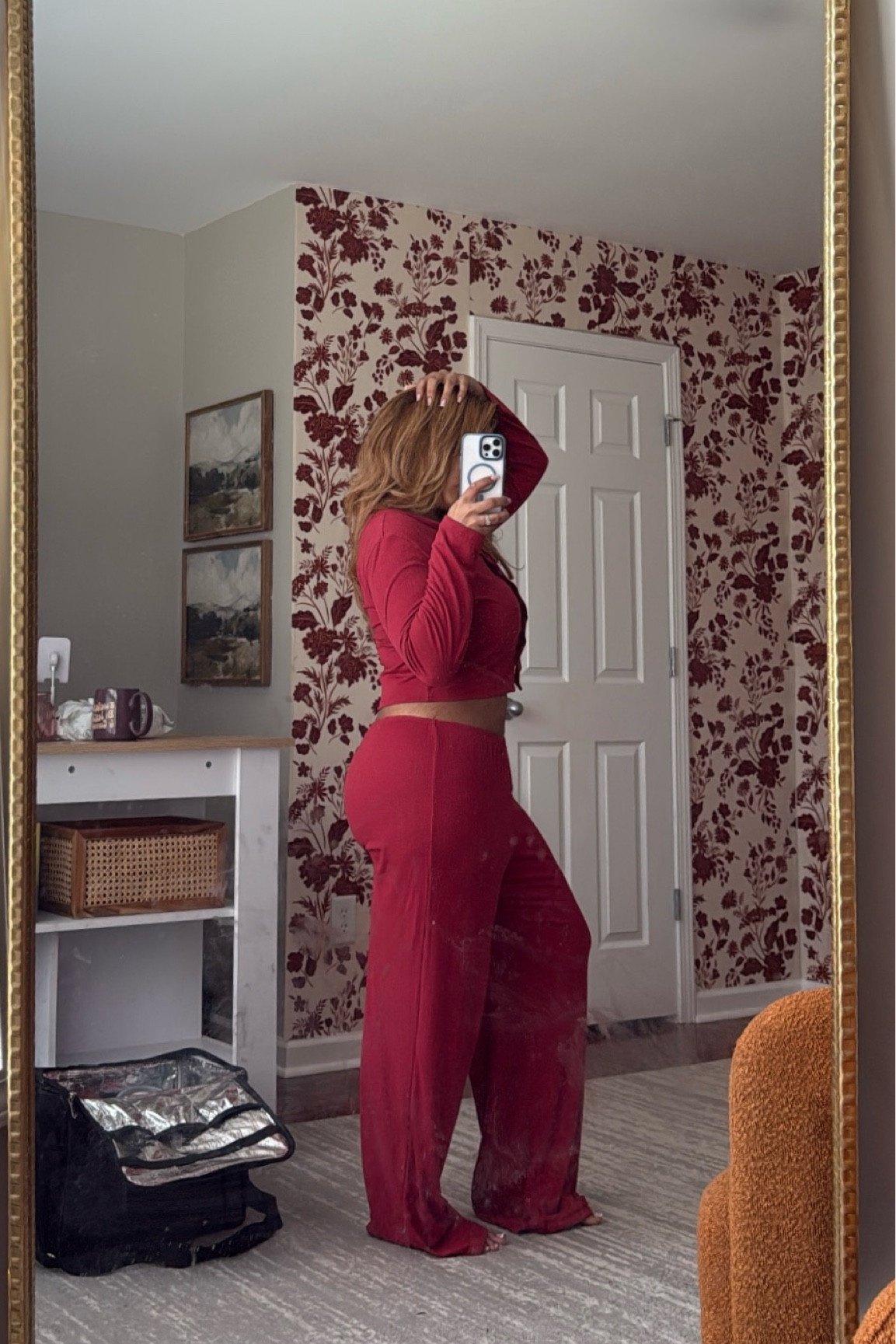 Pajama sets and mirror specs 🤭❣️

#LTKSeasonal #LTKFindsUnder50 #LTKBeauty