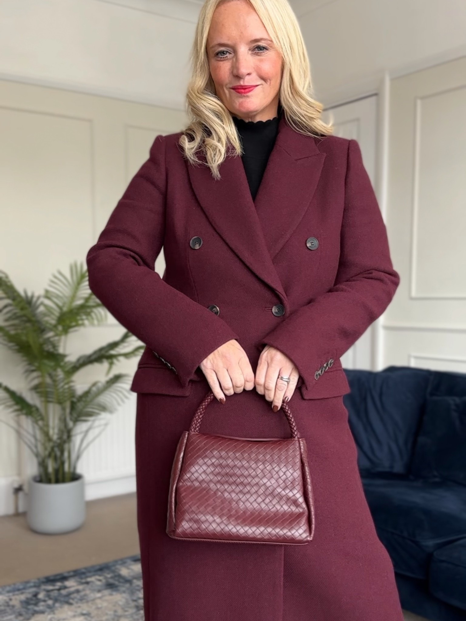 @karen_millen currently have an amazing offer on with 30% off all coats and jackets PLUS you can get an EXTRA 15% off using the code COAT15. 
This burgundy Wool Double Breasted Tailored Midi Coat is definitely an outfit in itself - it’s effortlessly chic is and is one of those coats that instantly makes you feel like you could walk out the door with just leggings and a tee underneath and still look pulled together! 

#LTKwinter #LTKuk #LTKsale