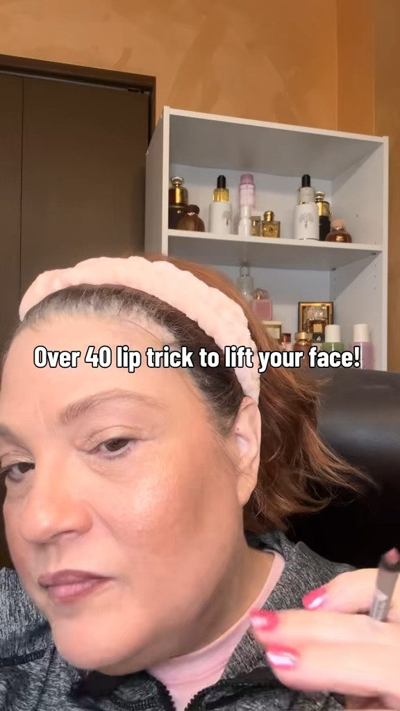 Over 40 lipstick trick that actually lifts your face — use a deeper lip liner first. I used Wonderskin lipliner in Nutmeg to add structure, then lipstick on top. This makes lips look fuller, more defined, and lifts everything instead of dragging the face down. This is one of those small makeup changes that makes a big difference.

#over40beauty #lipliner #makeupover40 #wonderskin #ltkbeauty

#LTKOver40 #LTKgrwm #LTKBeauty