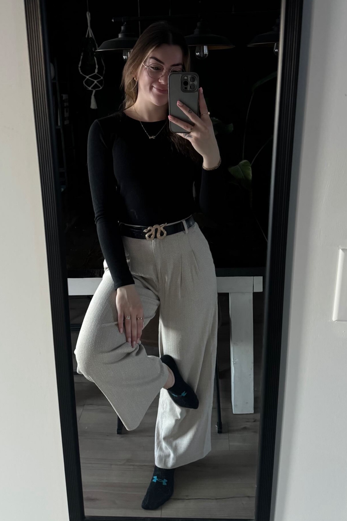 Simple & cozy office fit! 

#LTKcanada #LTKmidsize