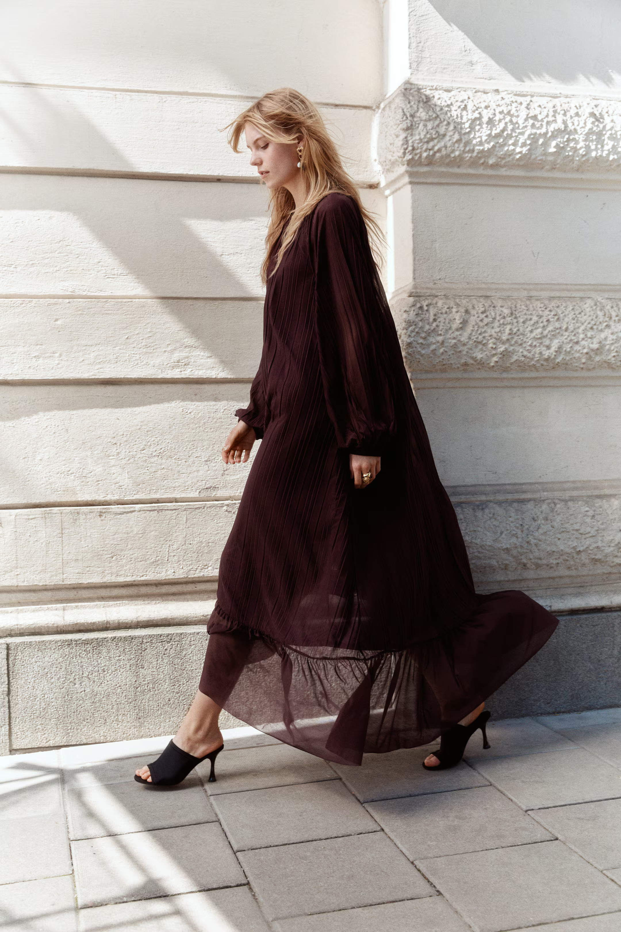 Plissiertes Maxikleid | H&M (DE, AT, CH, NL, FI)