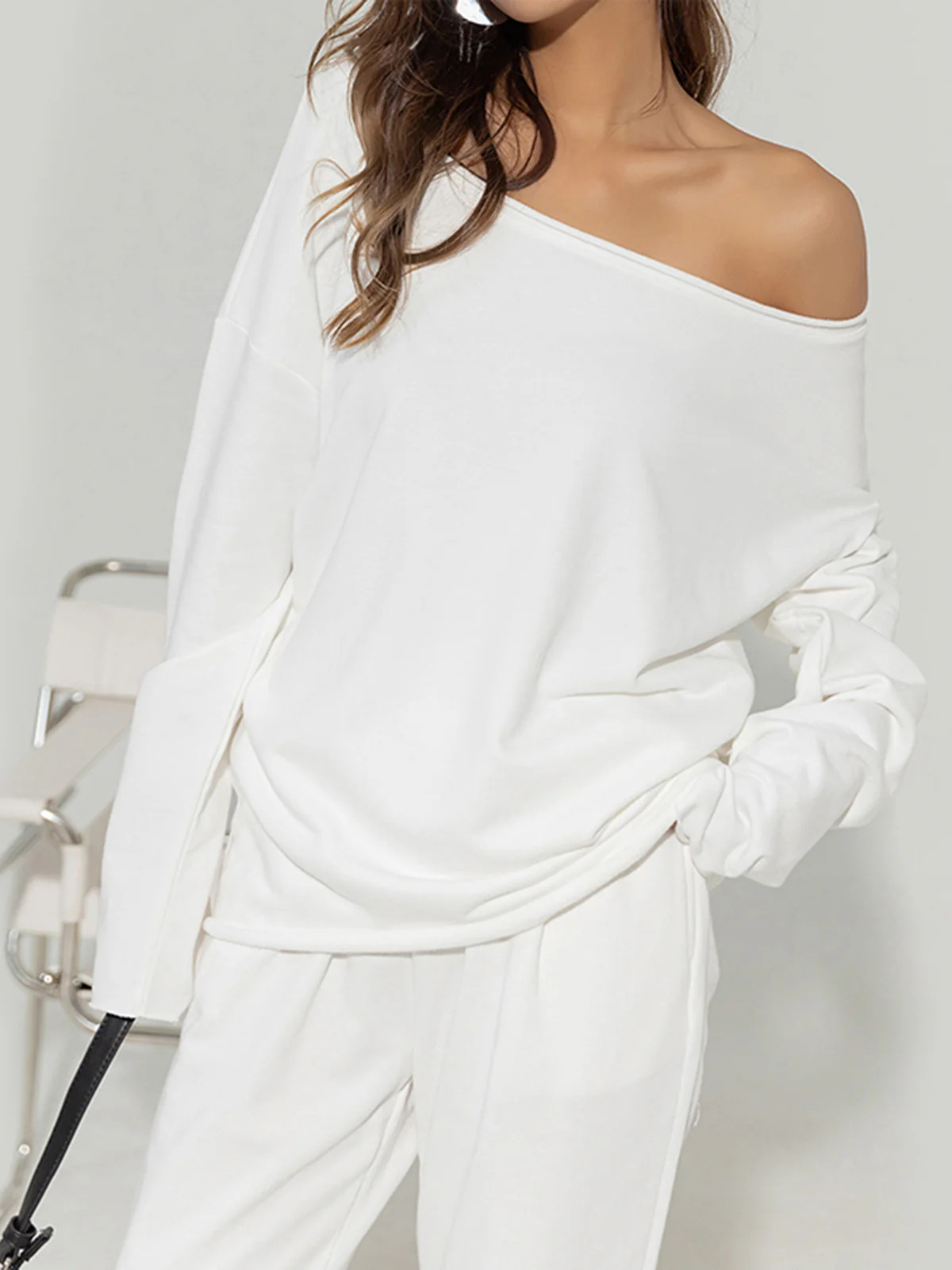 Asymmetrical Off Shoulder Solid Sweatshirt | Commense