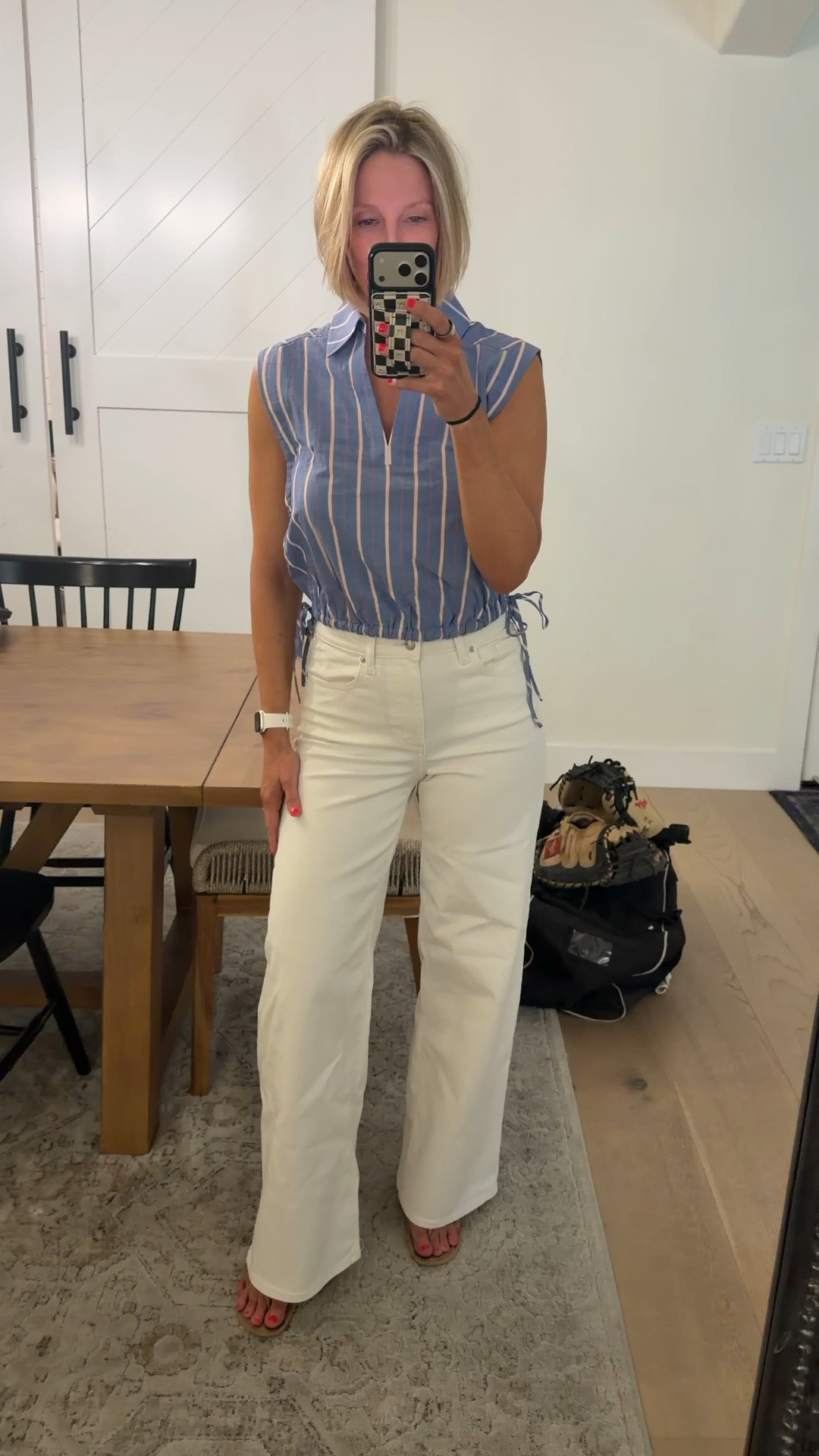 Best whites jeans, went viral for a reason! 🙌🏼

Jeans - size up. Normally a 4/6 and I got an 8. They are stretchy. 

Top - small

#LTKOver40 #LTKootd #LTKmomlife