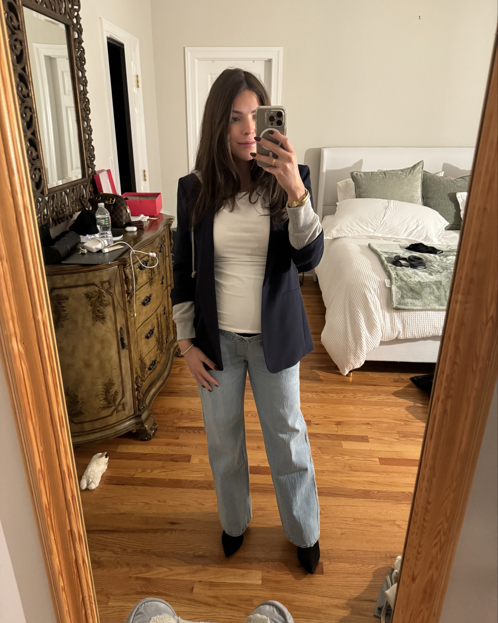 finally found a pair of maternity jeans that make me feel like I’m wearing normal jeans!! 

#LTKBump #LTKStyleTip #LTKWorkwear