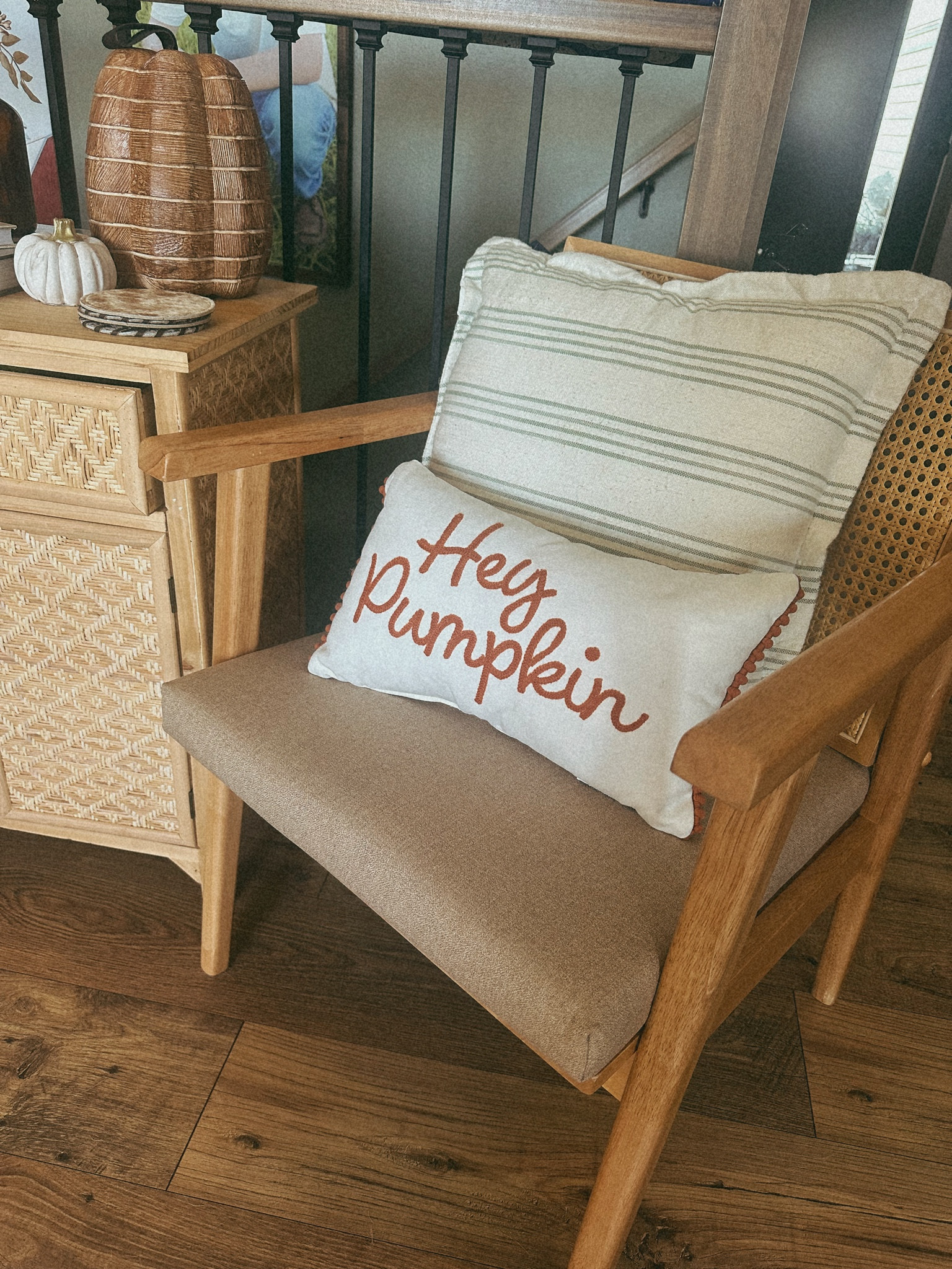 Fall Target Bullseye 🎯 pillows for $5 🙌🏻🎃🍁🎉

#LTKFallSale #LTKSeasonal #LTKHome