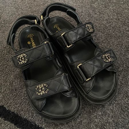 Chanel dad sandals #dhgate

#LTKShoeCrush