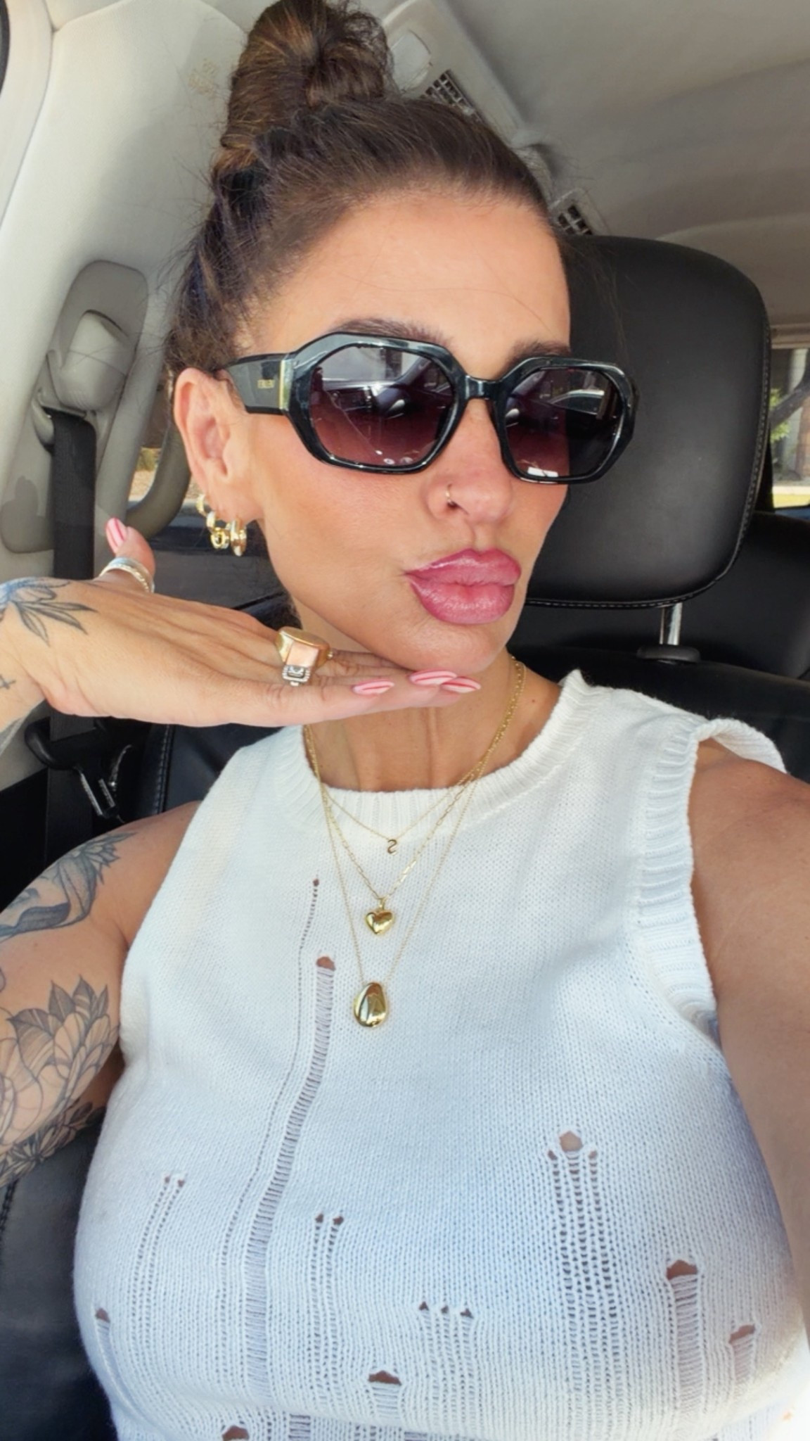 Spring outfit
Women’s sunglasses
@Ana Luisa jewelry 
Women’s jewelry 


#LTKmorningroutine #LTKMothersDay #LTKootd