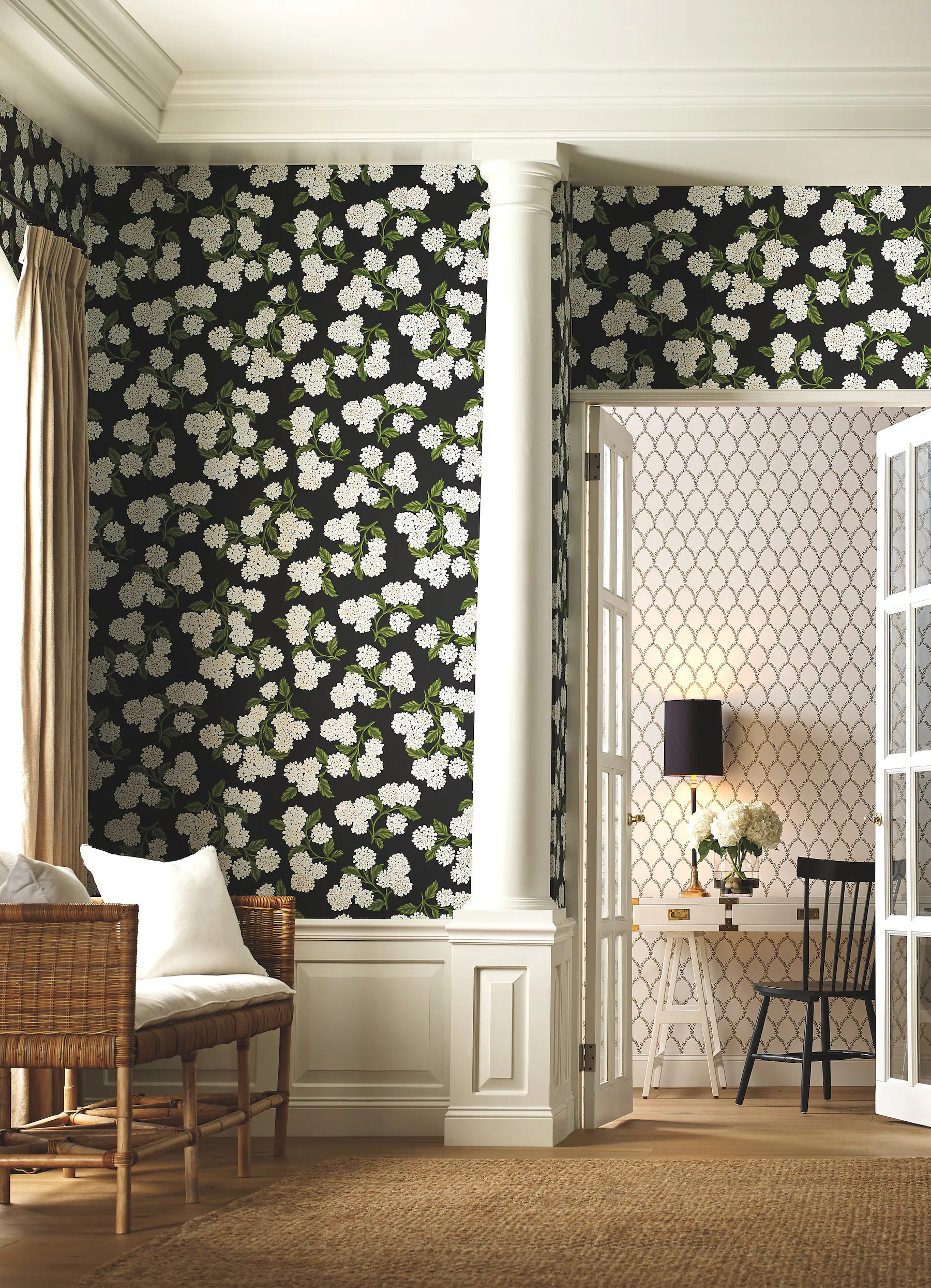 Rifle Paper 60.8-sq ft Black White Non-woven Ivy/Vines Unpasted Wallpaper one_size | RI5146 | Lowe's
