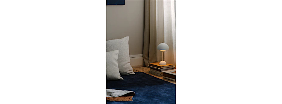 Flowerpot VP9 Akku Tischleuchte  Design von  Verner Panton | Design Bestseller (DE)