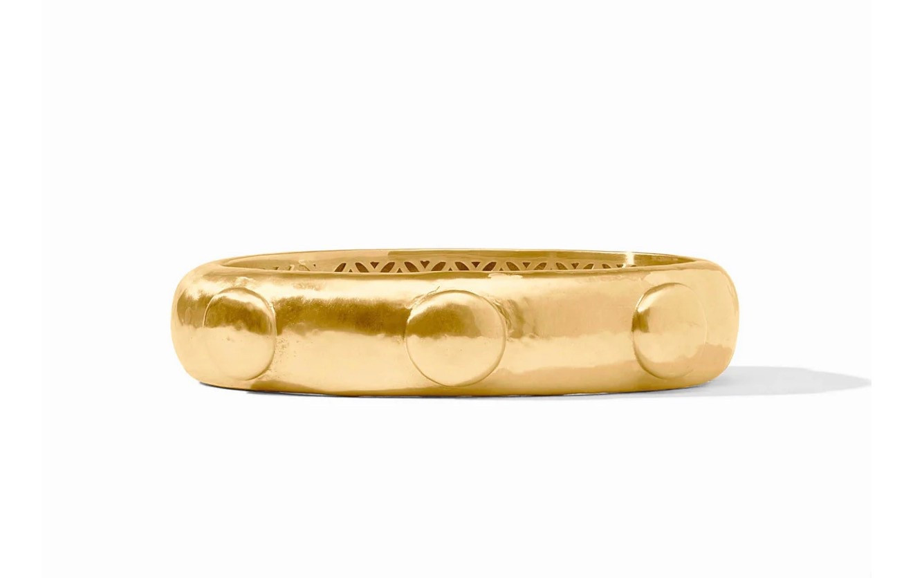 Julie Vos 

#LTKPlusSize #LTKOver40