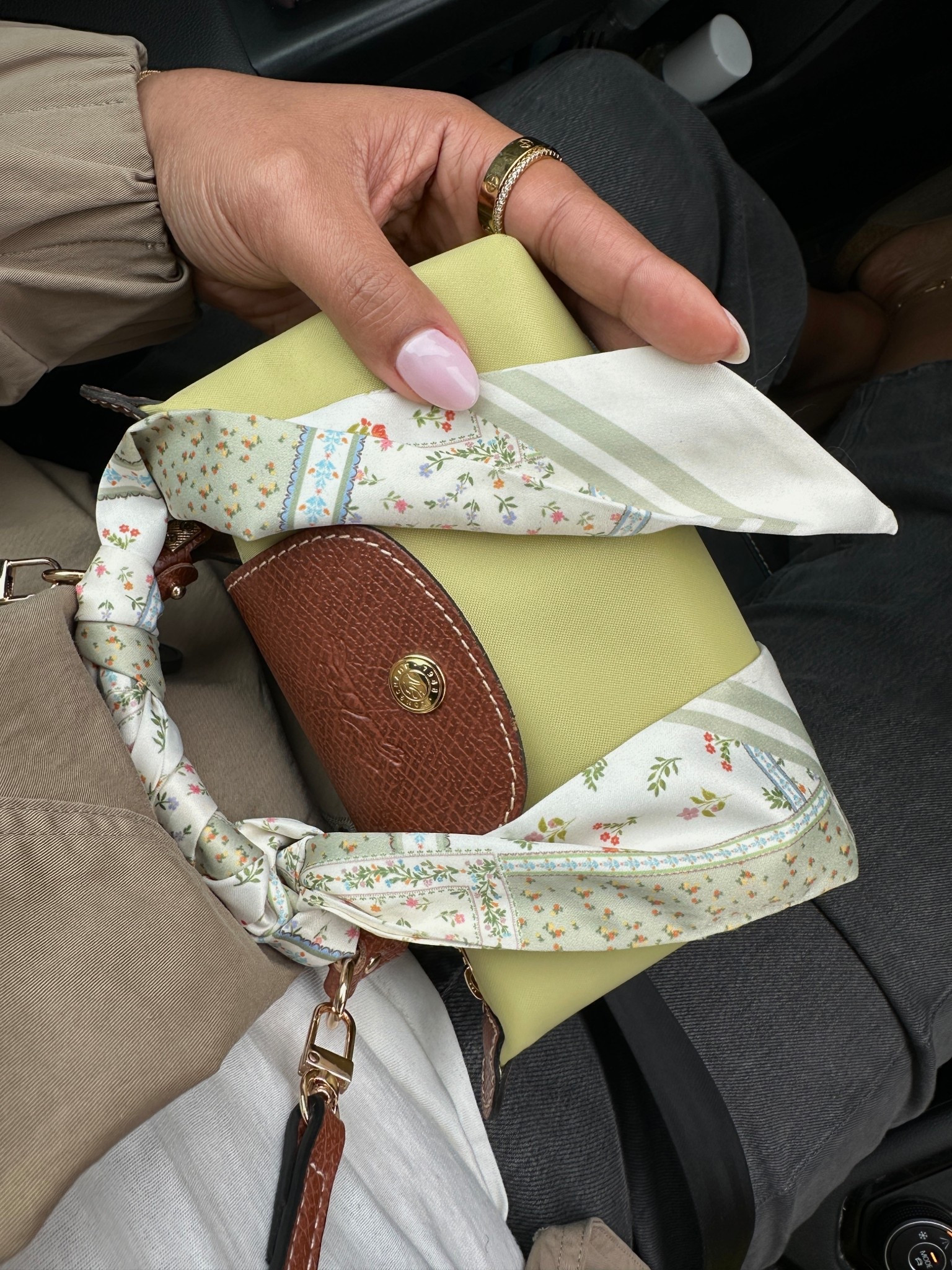 Re linking this babe with similar scarves - got this from Walmart but can’t seem to find it online  

#LTKSeasonal #LTKBeauty #LTKWorkwear